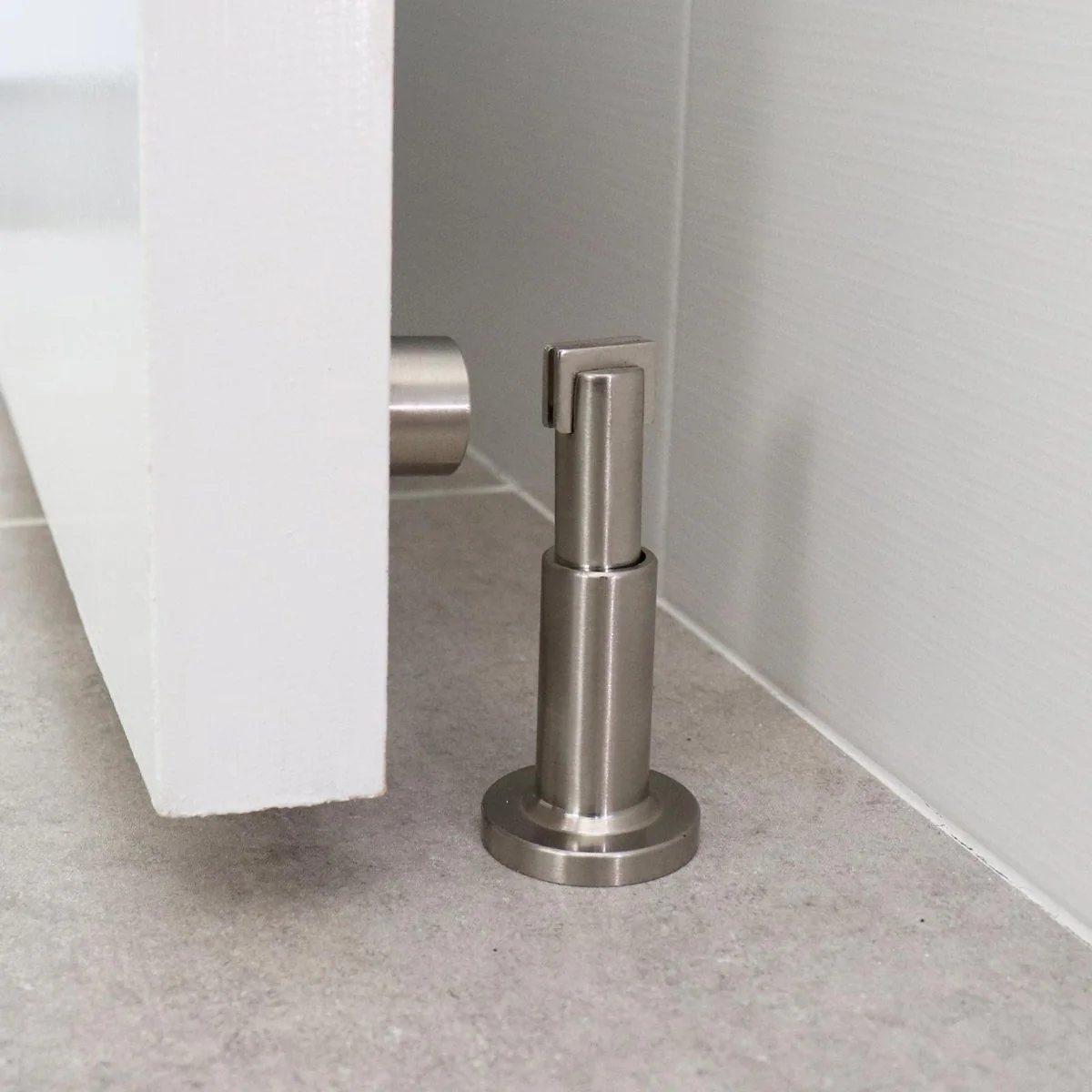 Adoored Magnetic Door Stop - 40mm - Satin Chrome - Shock Absorbing - Image 2
