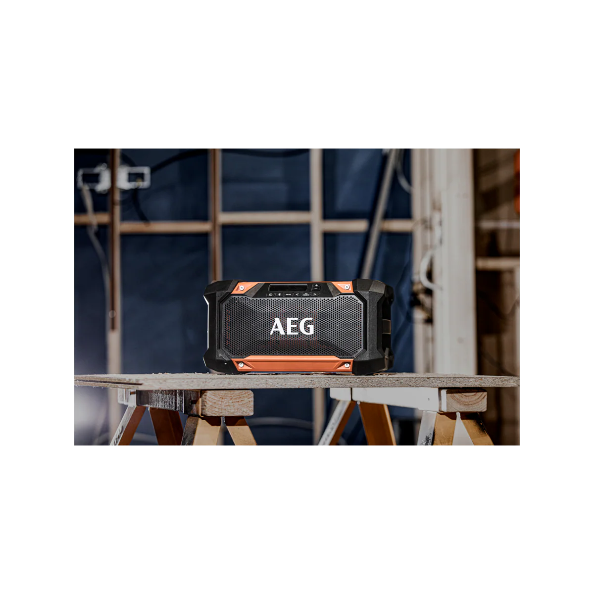 AEG 18V 240V Dual Speaker Hybrid Radio - 2 x 15W - Bluetooth - Water Resistant - Image 4