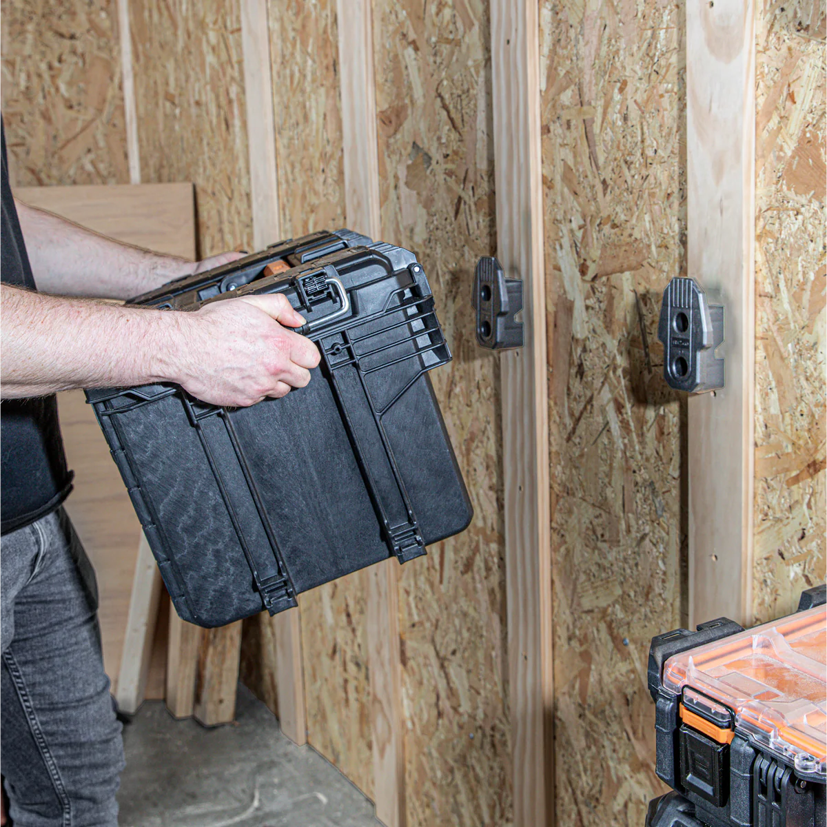 AEG Quickstack 2.0 Medium Toolbox - 568mm x 350mm x 309mm - Durable Storage Solution - Image 5
