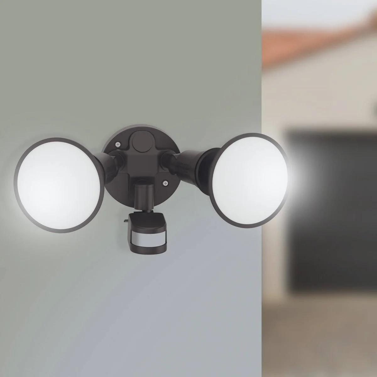 Arlec 30W DIY Twin LED PAR38 Security Flood Light - PIR Motion Sensor - 3200 Lumens - IP44 Weather Rated - Image 4