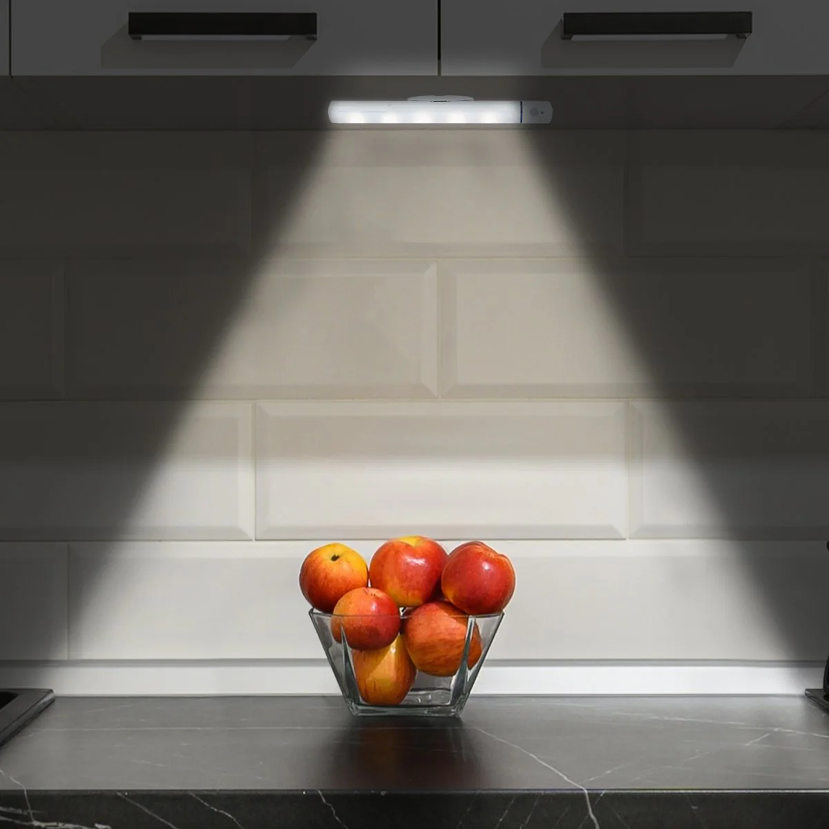 Arlec Magnet Mount Sensor Bar Light - Battery-Powered - 3m Motion Detection - Indoor Use - Image 4