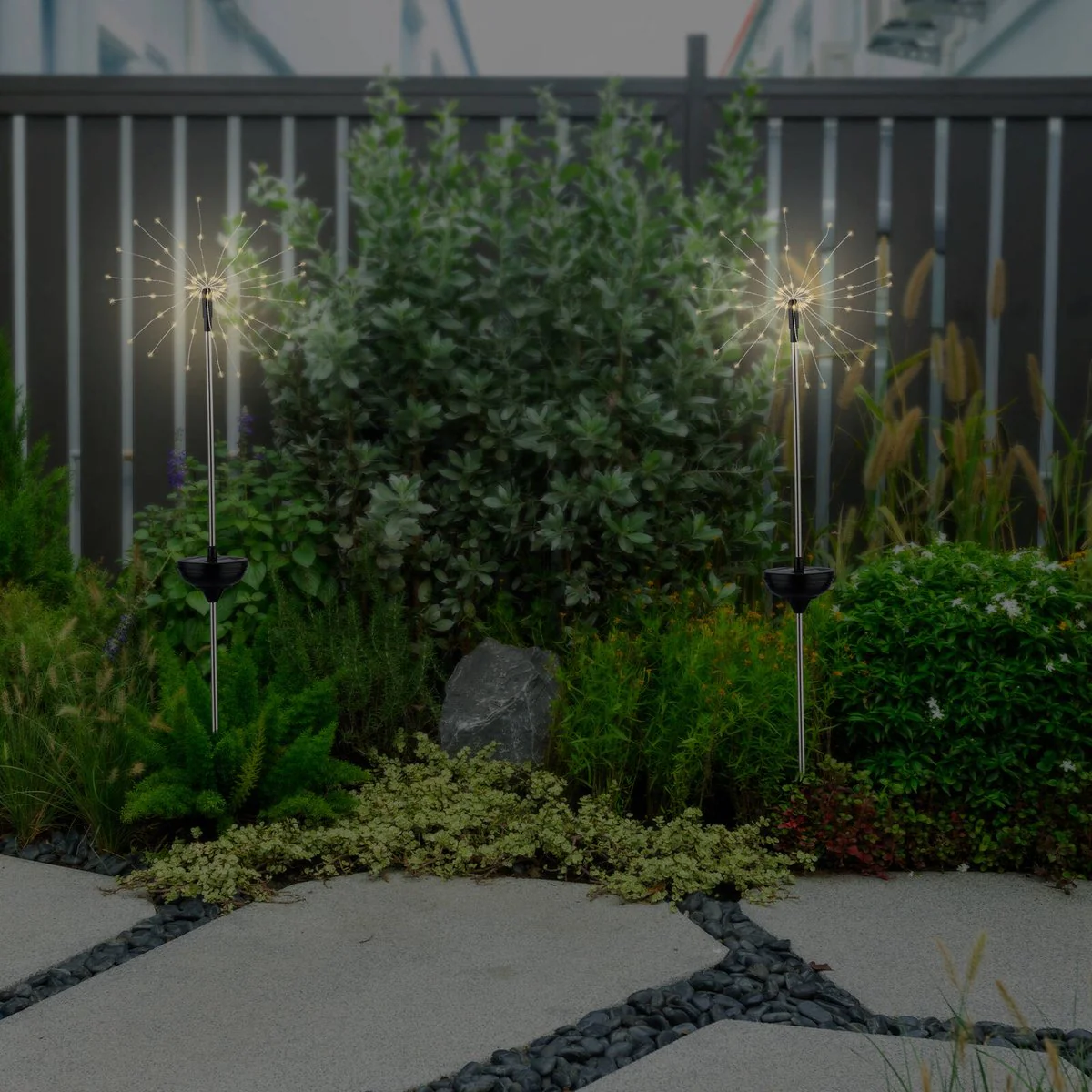 Arlec Solar Light - 250mm - Plastic & Metal - Outdoor Use - Image 5