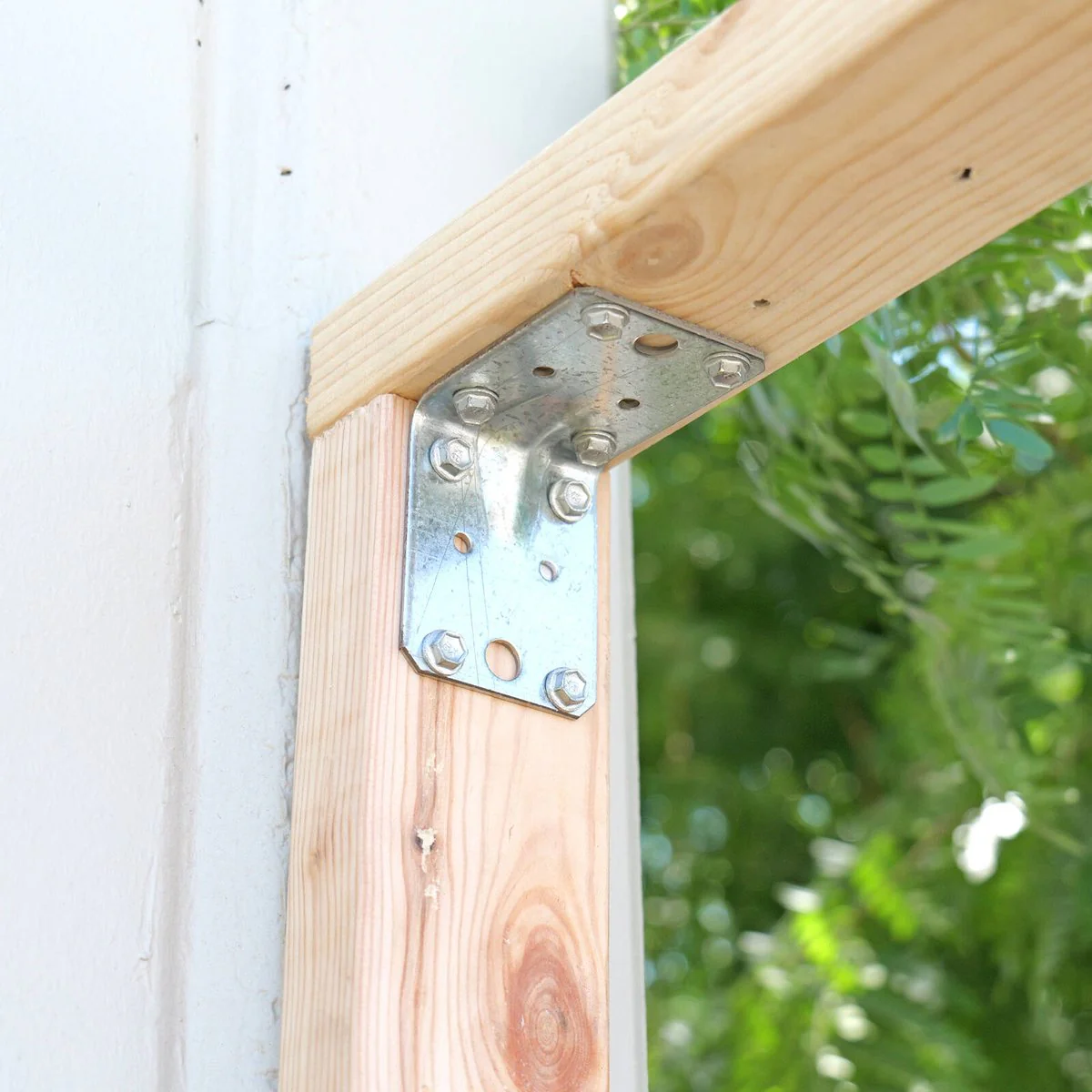 Carinya Reinforcing Angle Bracket - 140 x 40 x 40 x 2mm - Galvanised - Durable - Image 3