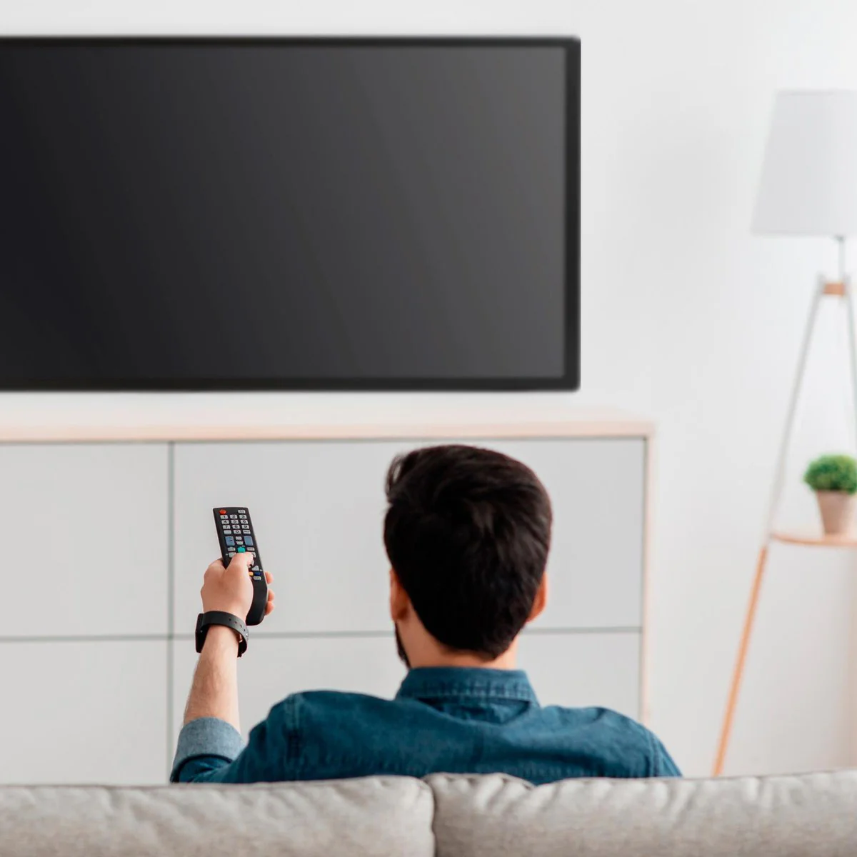 Click 1 F Connector TV Lead - 1.5m - Black - Secure Connection - Image 3