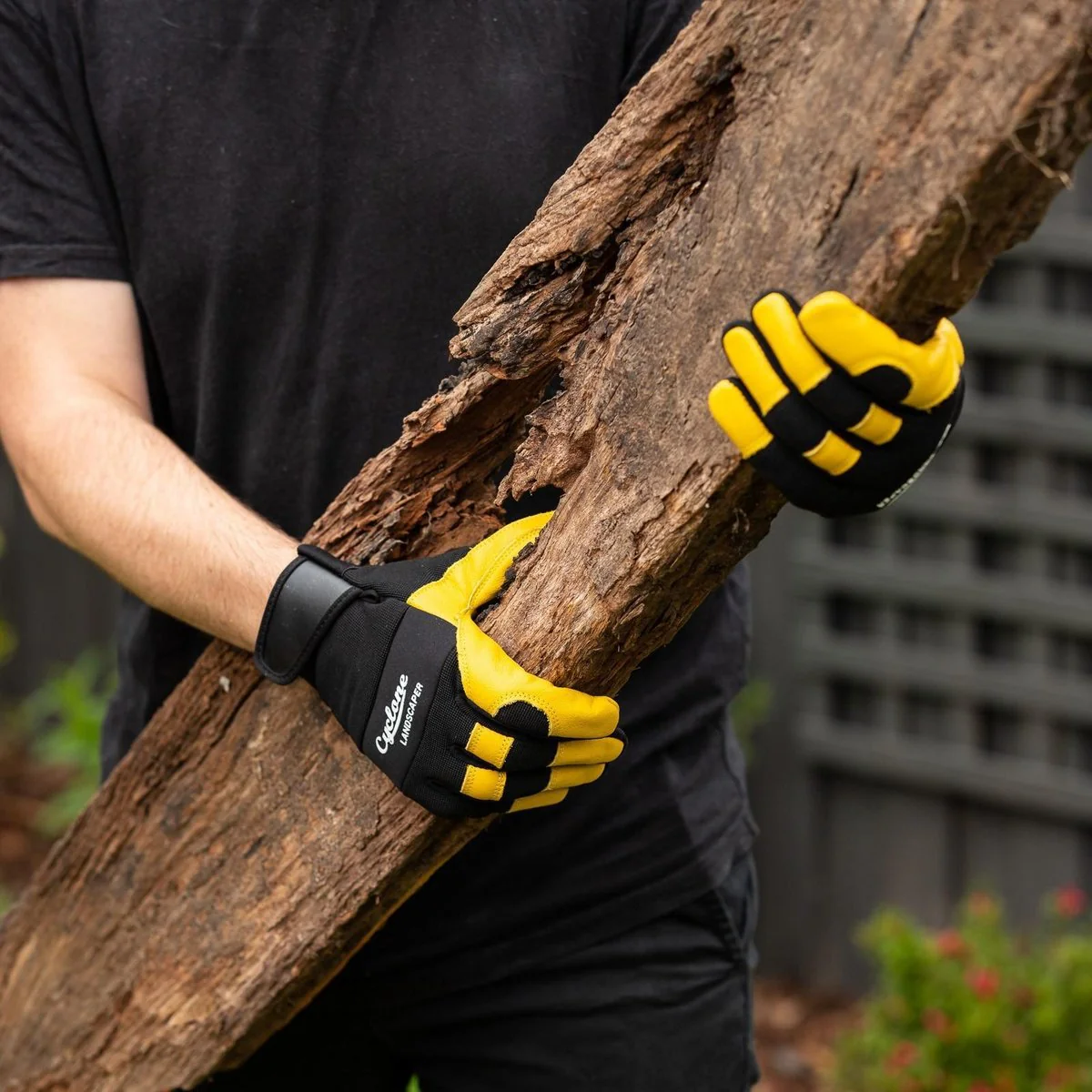 Cyclone Garden Gloves - Extra Large - Leather - Touch Screen - Image 2
