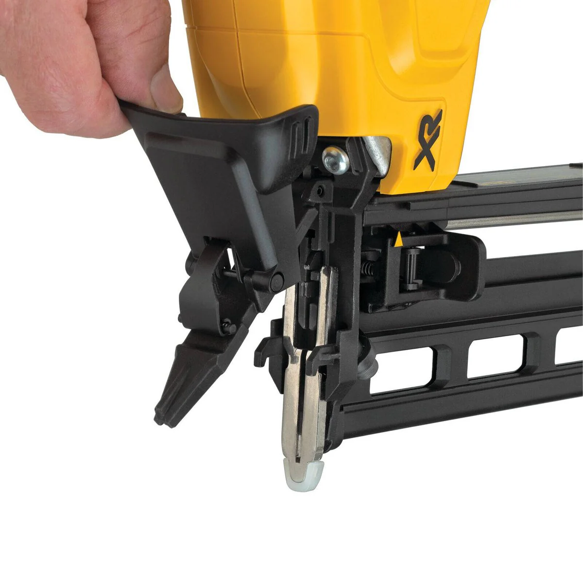 Dewalt 18V XR Li-Ion Cordless Straight Finish Nailer DCN662N-XJ - 16ga - 32mm to 64mm Nail Length - 110 Nail Capacity - Image 4