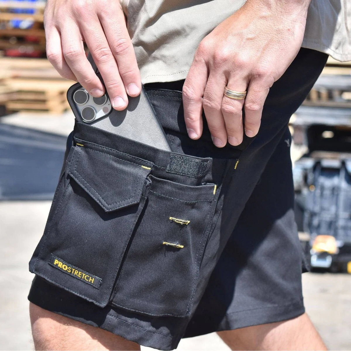 Dewalt Black Bennington Prostretch Shorts Size 34 - Breathable Fabric - UPF 50+ Protection - Multifunctional Pockets - Image 5