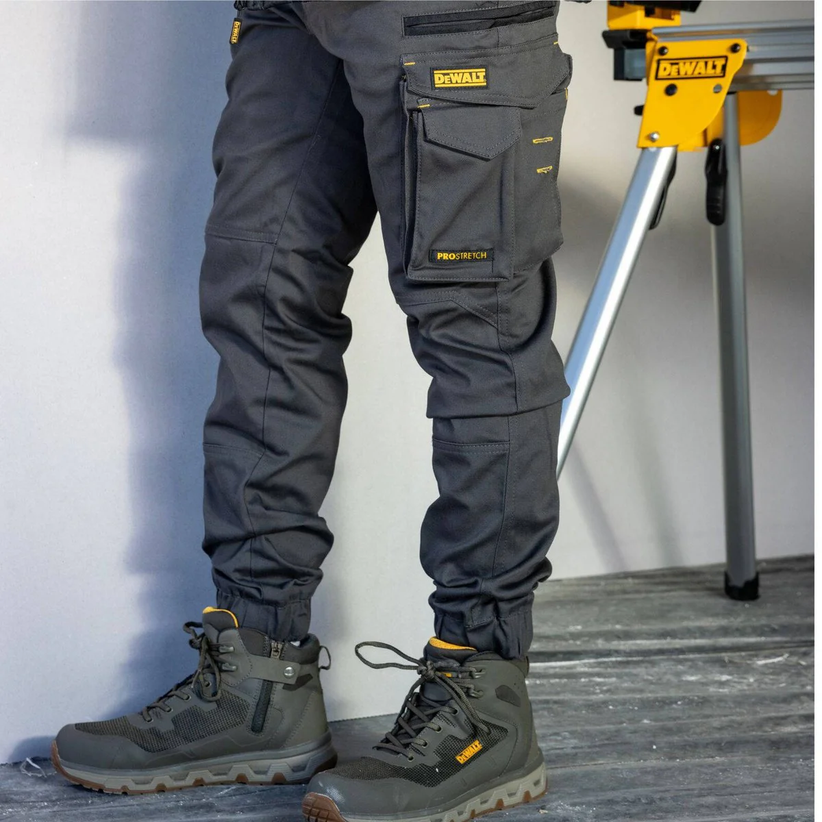 Dewalt Grey Goldfield Prostretch Trousers Size 40 - 360° Flexibility - Durable - Image 2