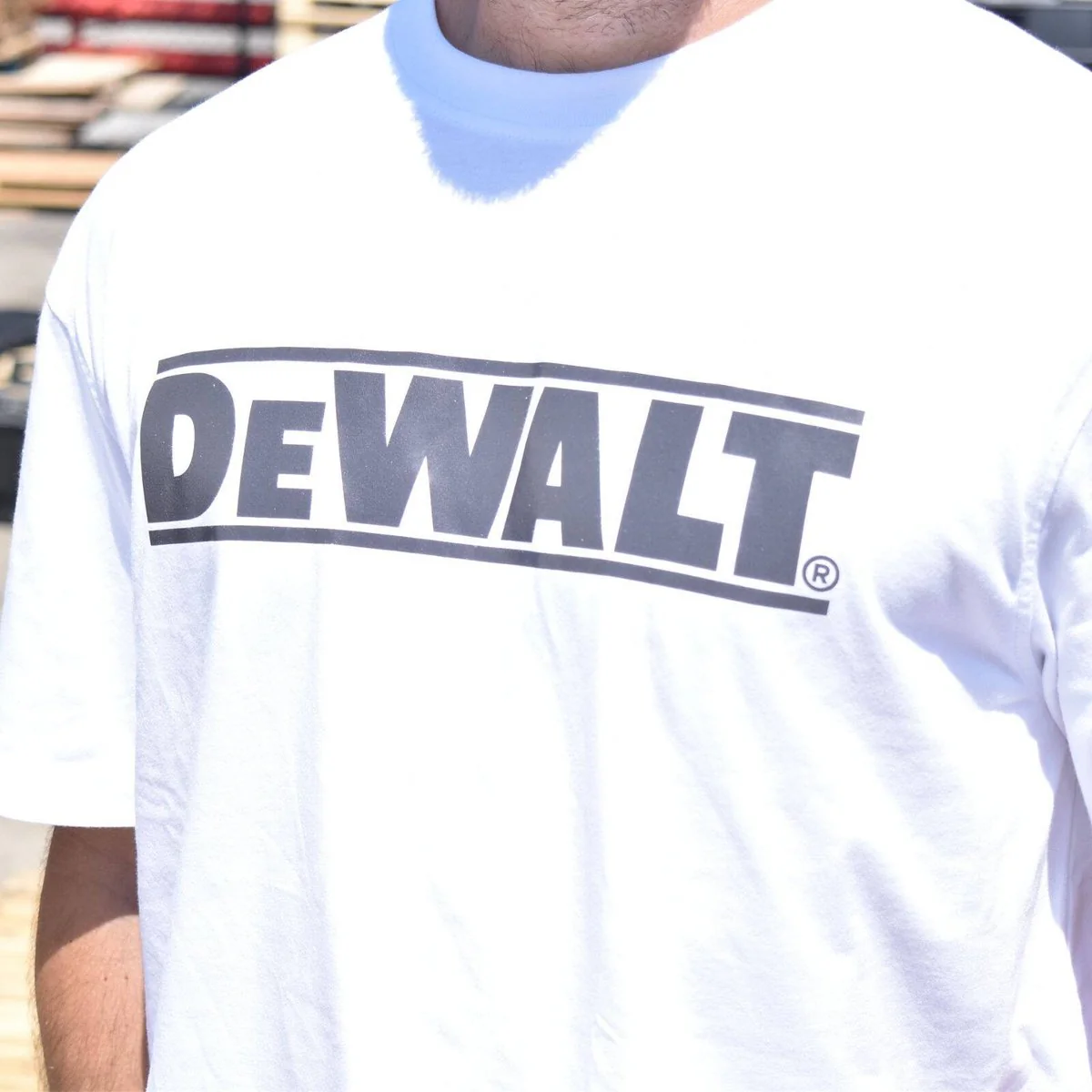 DEWALT White Oxide Crew Neck Shirt L - 65% Cotton / 35% Polyester - Sun Protection - Reinforced Stitching - Image 4