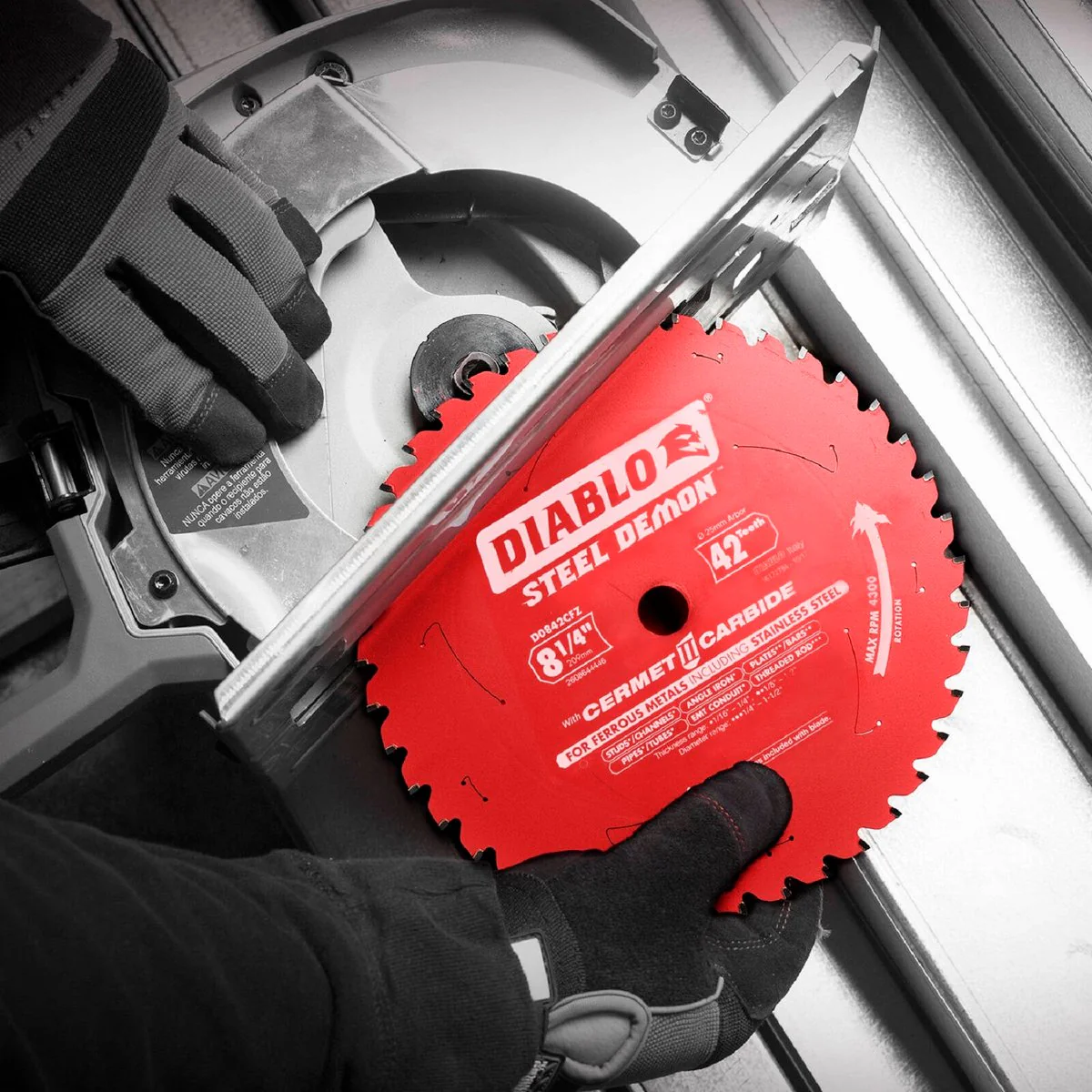 Diablo 209mm 42t Steel Demon Circular Saw Blade - Red - Ferrous Metals - Image 3