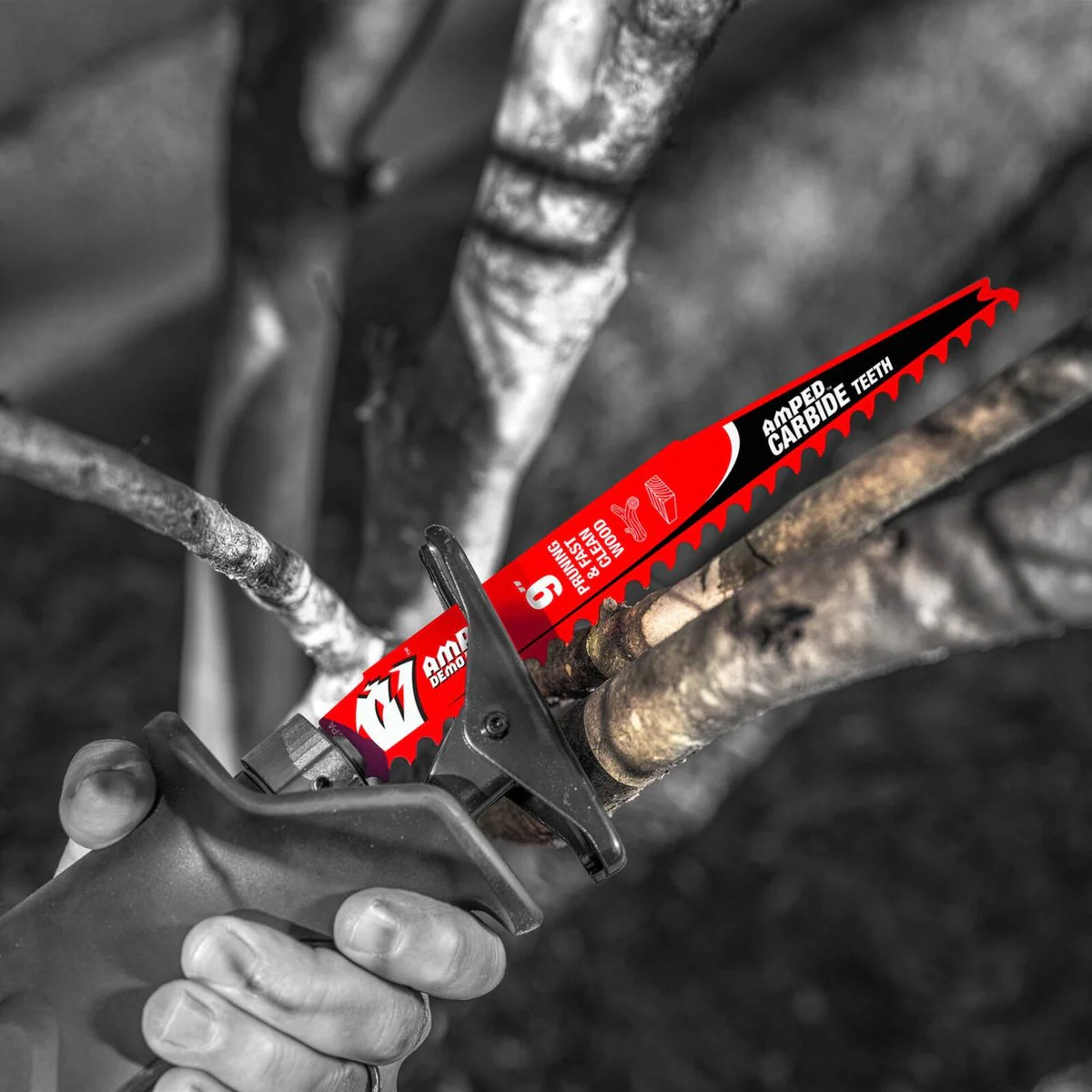 Diablo 9 Amped Demo Demon Carbide Reciprocating Saw Blade 305mm - Pruning & Clean Wood - Durable & Efficient Cutting - Image 3