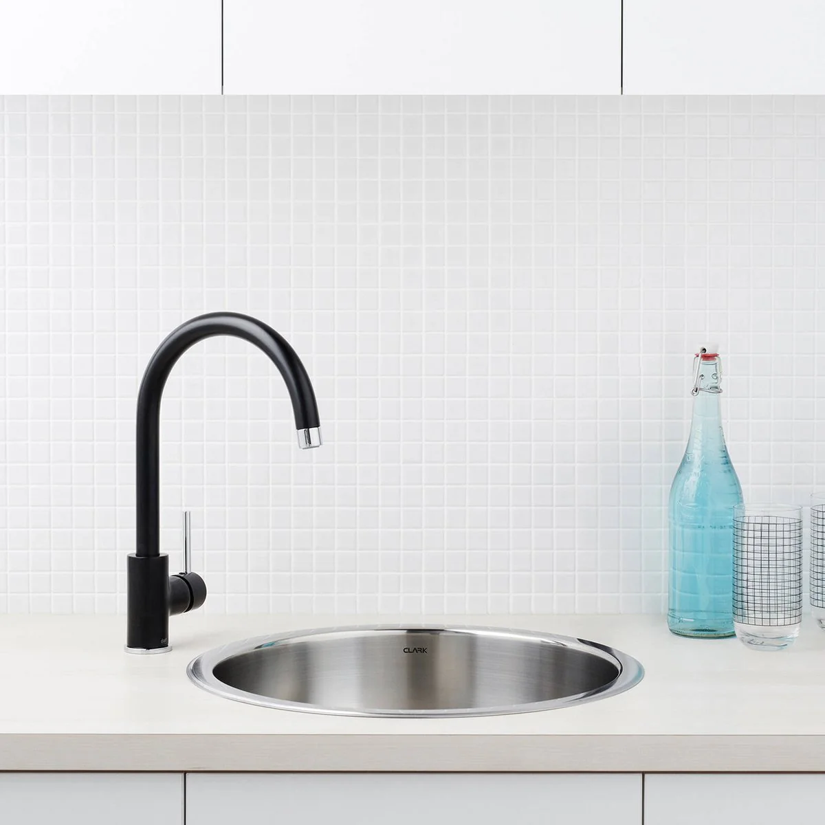Dorf Matte Black Obsidian Sink Mixer - 110mm x 360mm x 210mm - Lead-Free Brass - Easy Installation - Image 3
