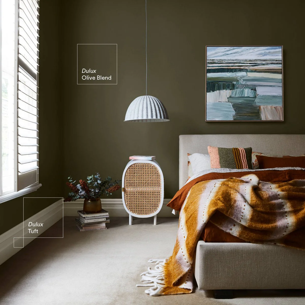 Dulux Extra Bright Low Sheen Wash Wear Interior Paint 4L - 101 Barrier Technology - Washable - Mould Resistant - Image 2