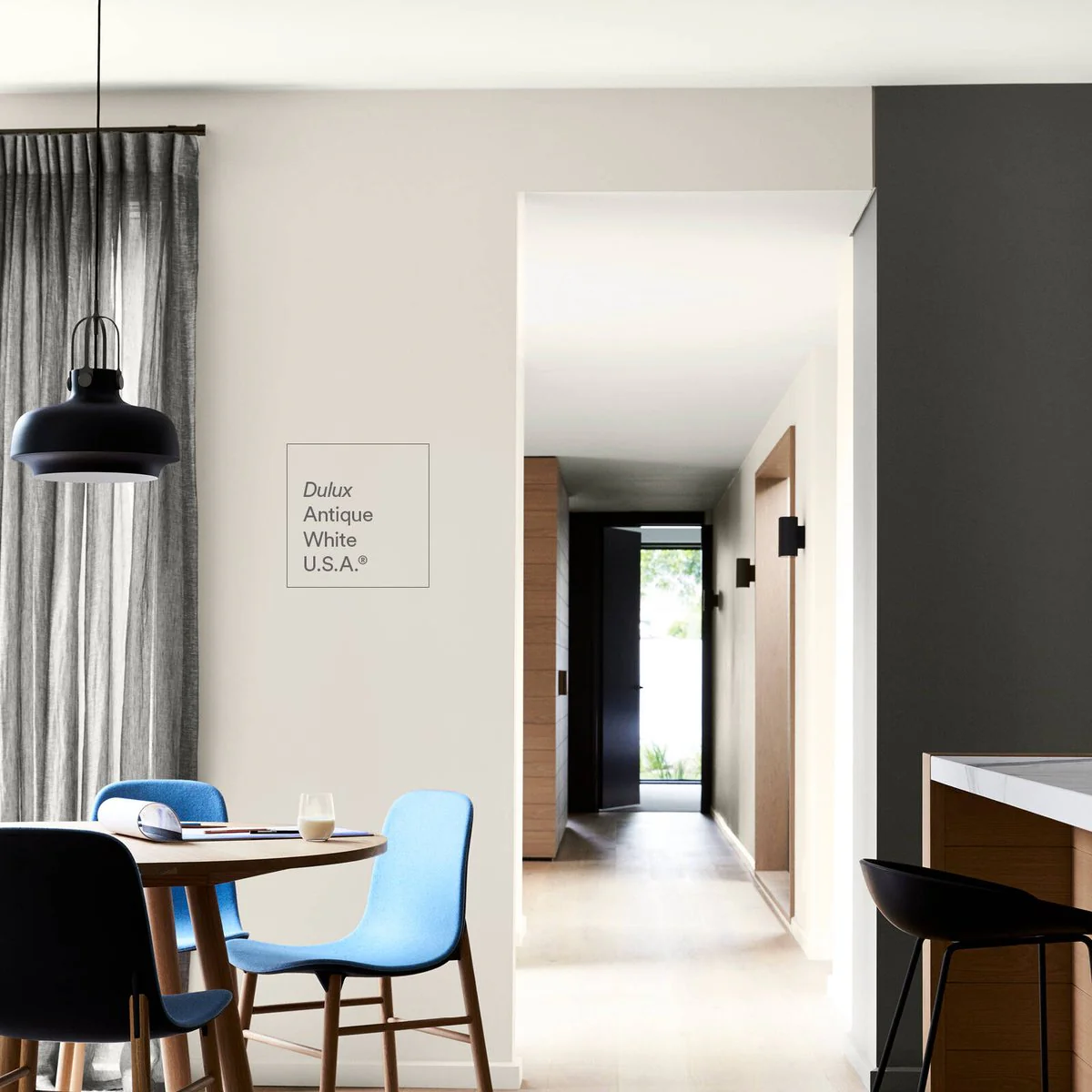 Dulux Wash Wear Low Sheen Interior Paint 4L Antique White - 4L - Washable, Mould Resistant - Image 2