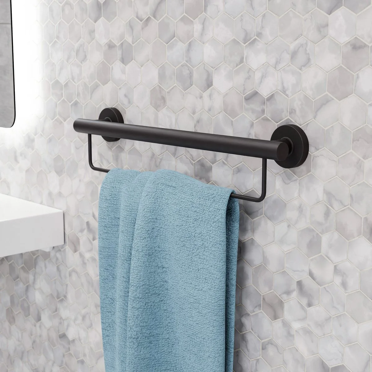 Evekare 600mm Black Towel Rail with Grab Rail - Stainless Steel - 250 kg Capacity - Image 4