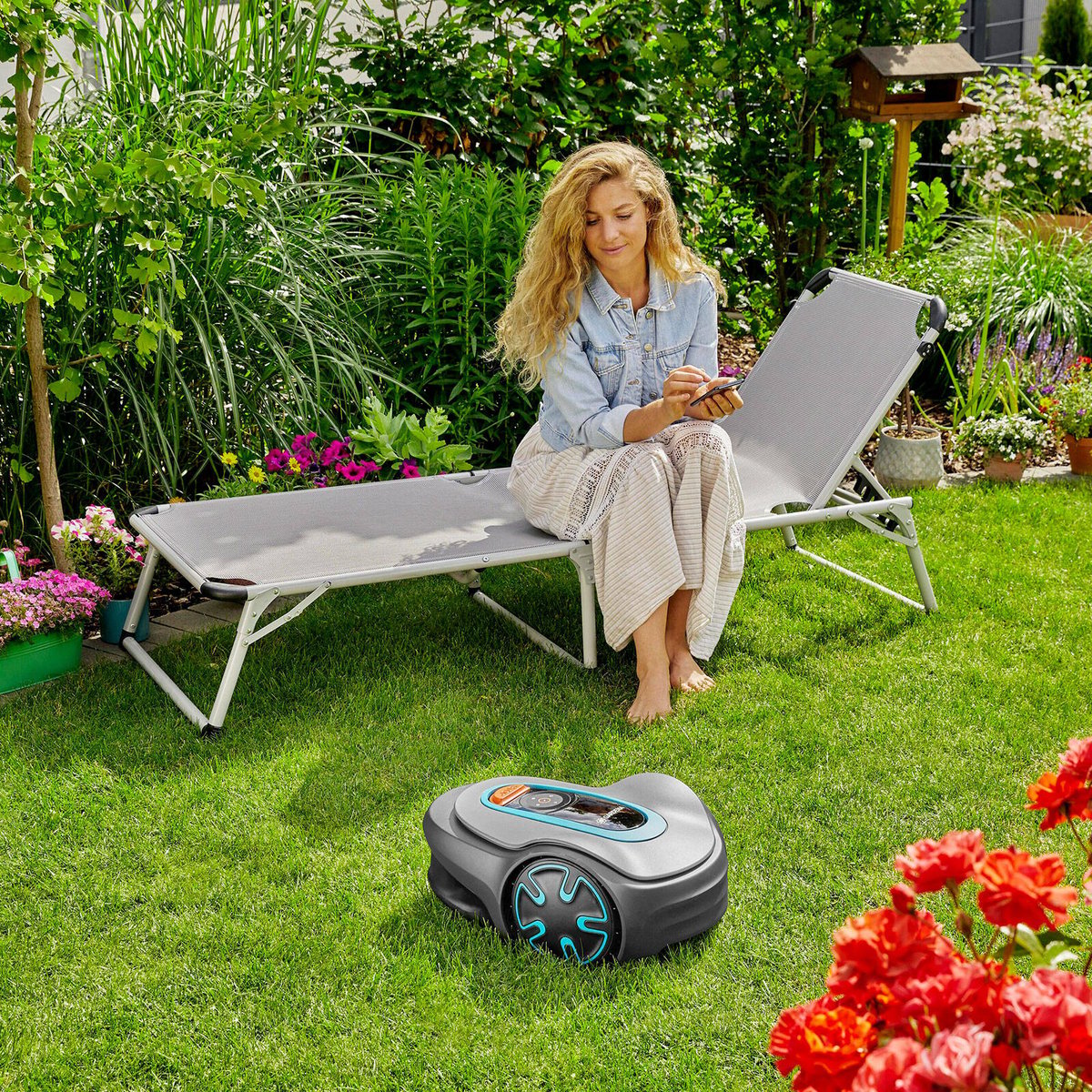 Gardena Sileno Minimo 500 Robotic Lawnmower - 500m² - Grey/Black/Turquoise - Autonomous Mowing - Image 3