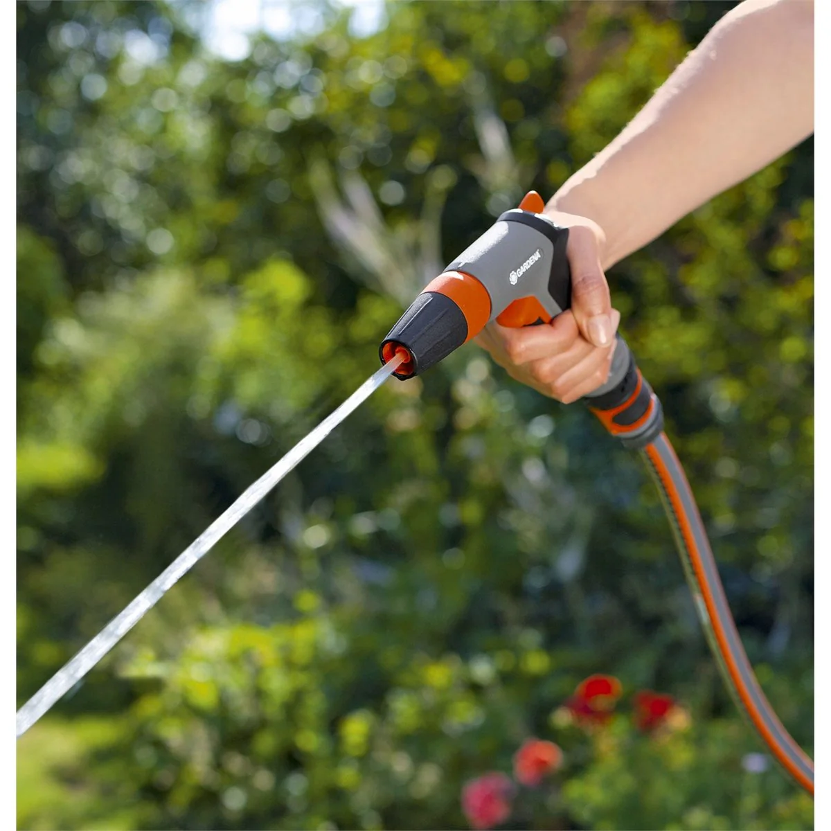 Gardena Trigger Gun Nozzle - 13mm - Plastic - Adjustable Spray - Image 2