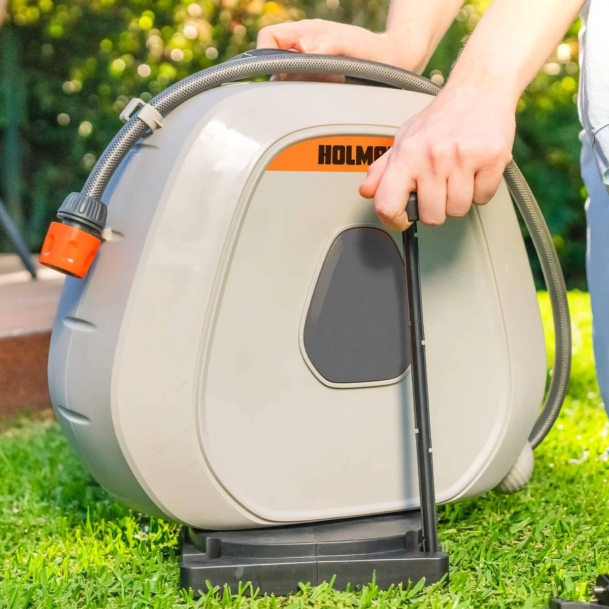 Holman 20m Portable Retractable Hose Reel - Ground Spikes - Easy Storage - Image 2