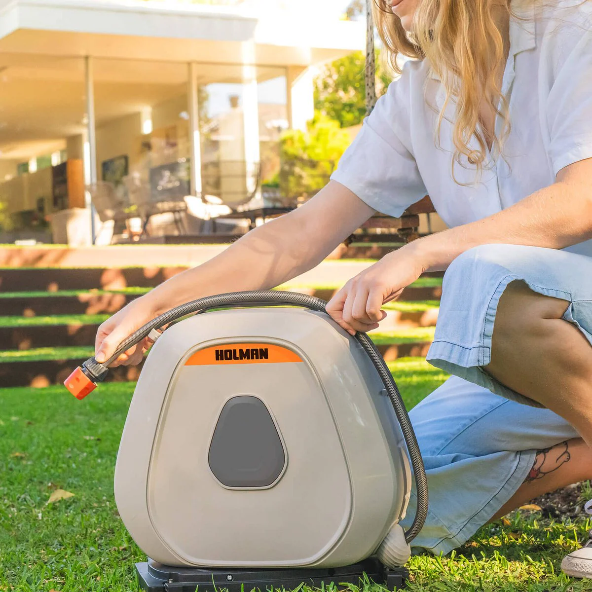 Holman 20m Portable Retractable Hose Reel - Ground Spikes - Easy Storage - Image 4