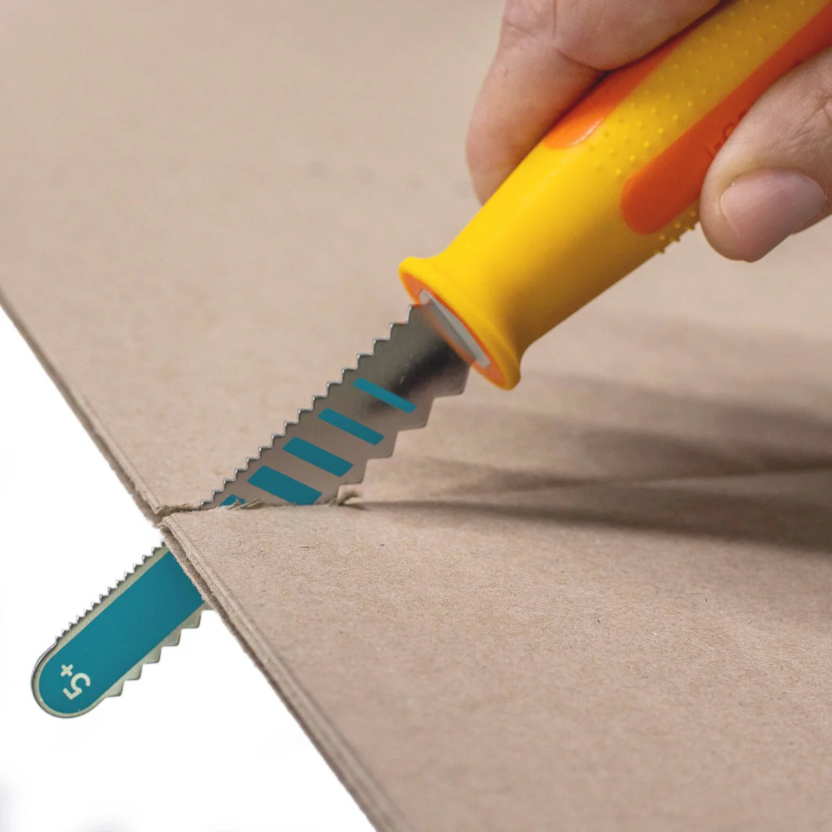 I Create Safety Saw - Safety Tool for Cardboard Cutting - 40mm x 245mm - Yellow - Image 5