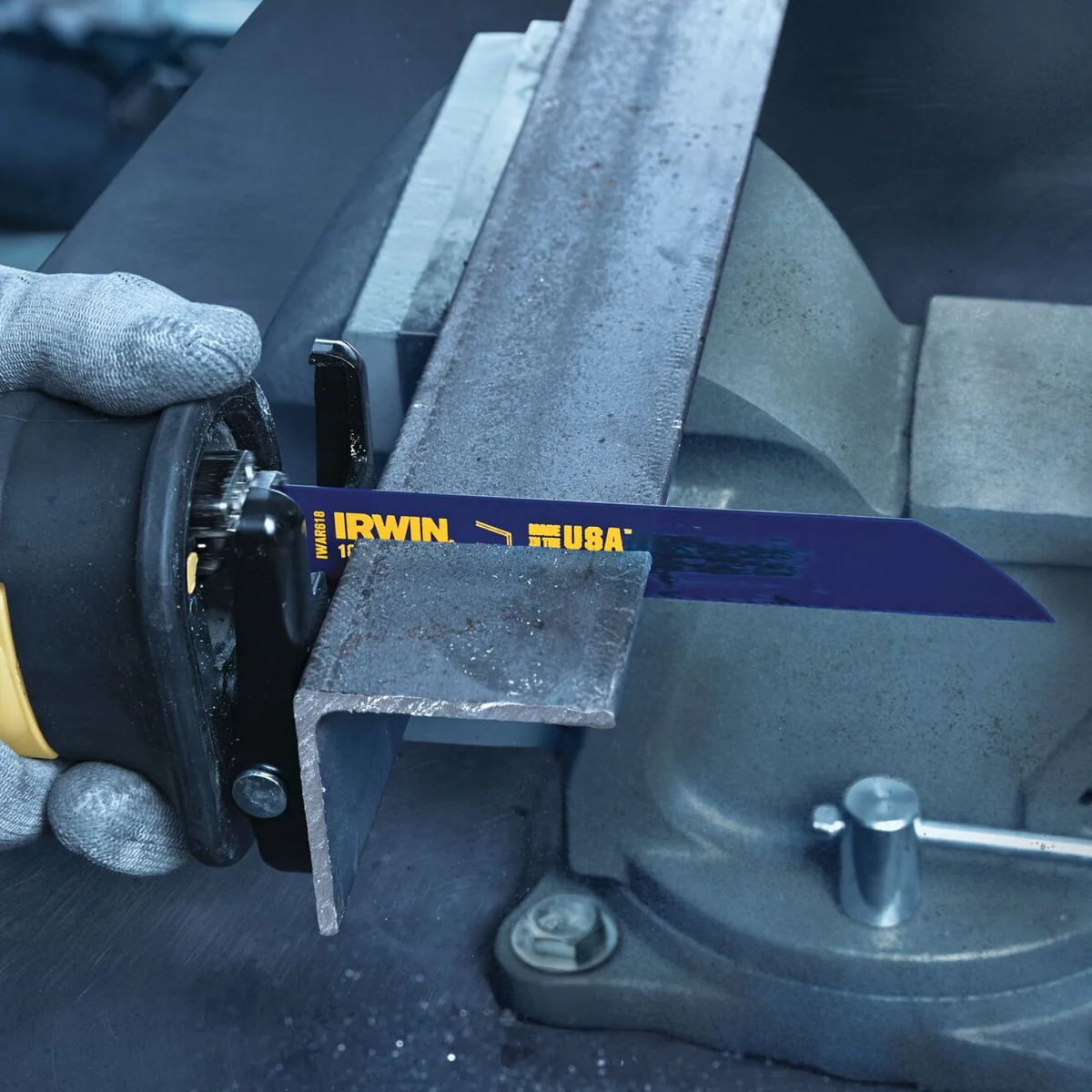 Irwin Bi Metal Reciprocating Saw Blade 5 Pack 6" 18tpi Black - Image 4