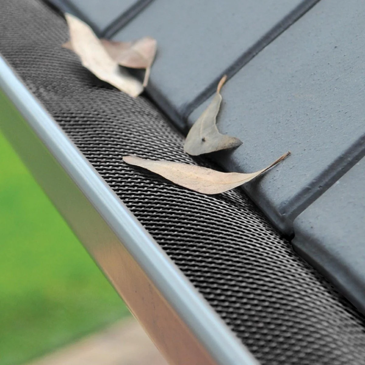 Jack Plastic Super Gutter Guard - 180mm x 15m - Black - Trade Pack - Image 2