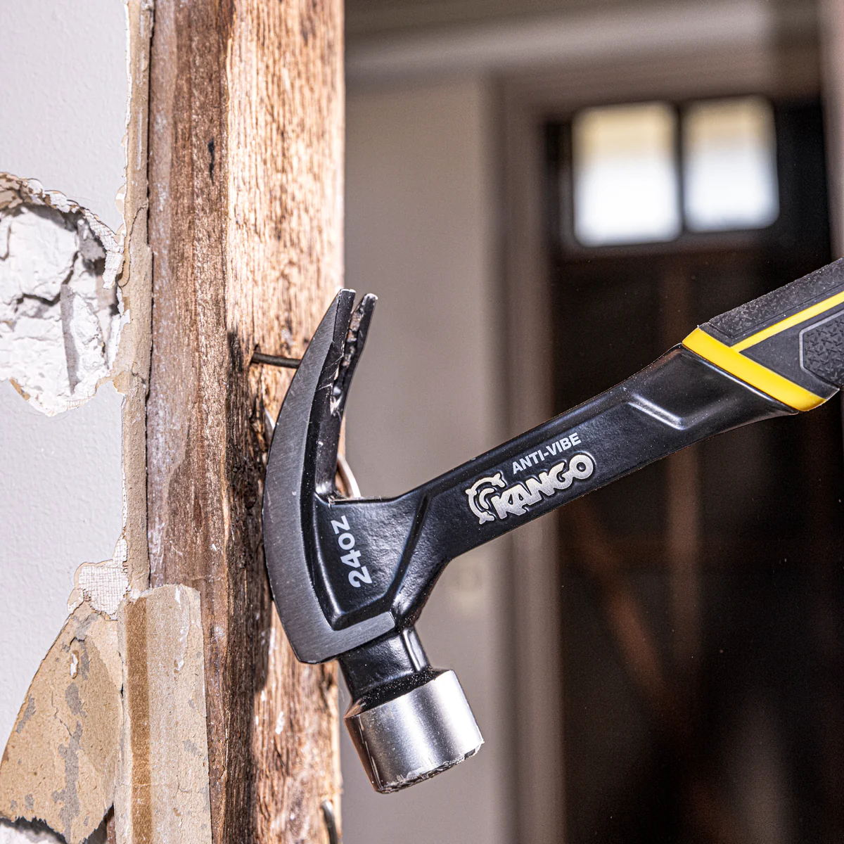 Kango 24oz Anti Vibe Steel Claw Hammer - 350mm - Durable & Vibration-Reducing - Image 5