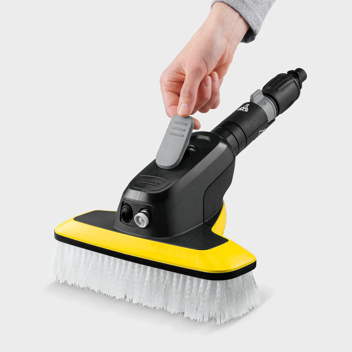 Karcher WB 7 3-in-1 Wash Brush - 264mm x 223mm x 377mm - Efficient Cleaning Tool - Image 3