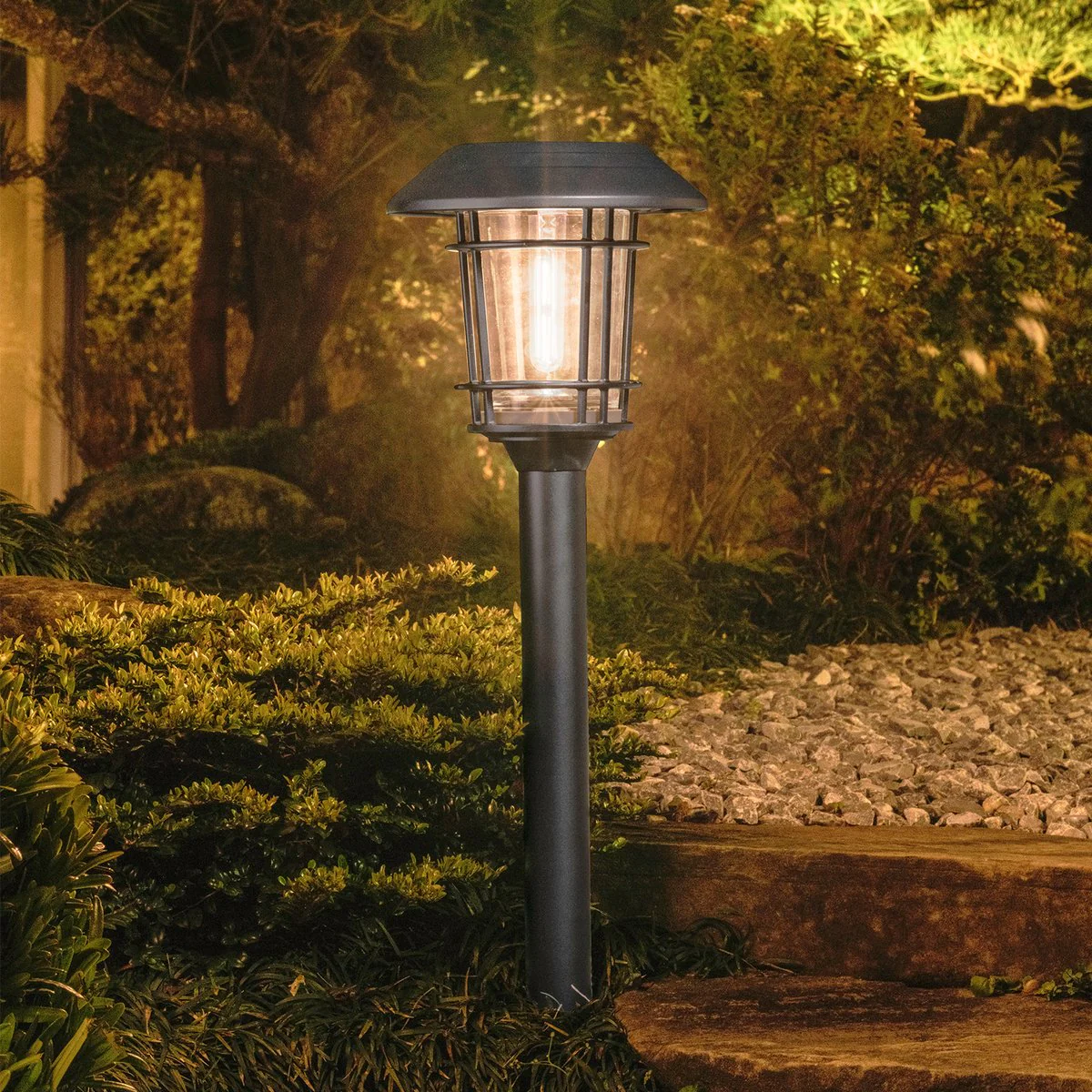 Luxzone 60cm Aluminium LED Solar Pathway Light - 30 Lumens - Black - Weather-Resistant - Image 2