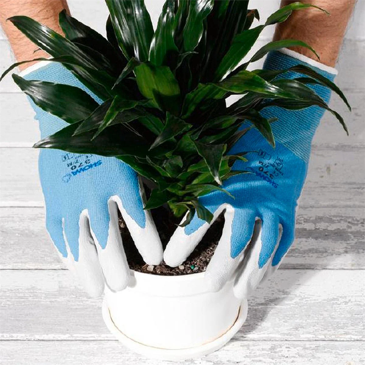 Lynn River Showa 370 Gardening Gloves - Small - Nitrile - Water Resistant - Image 5