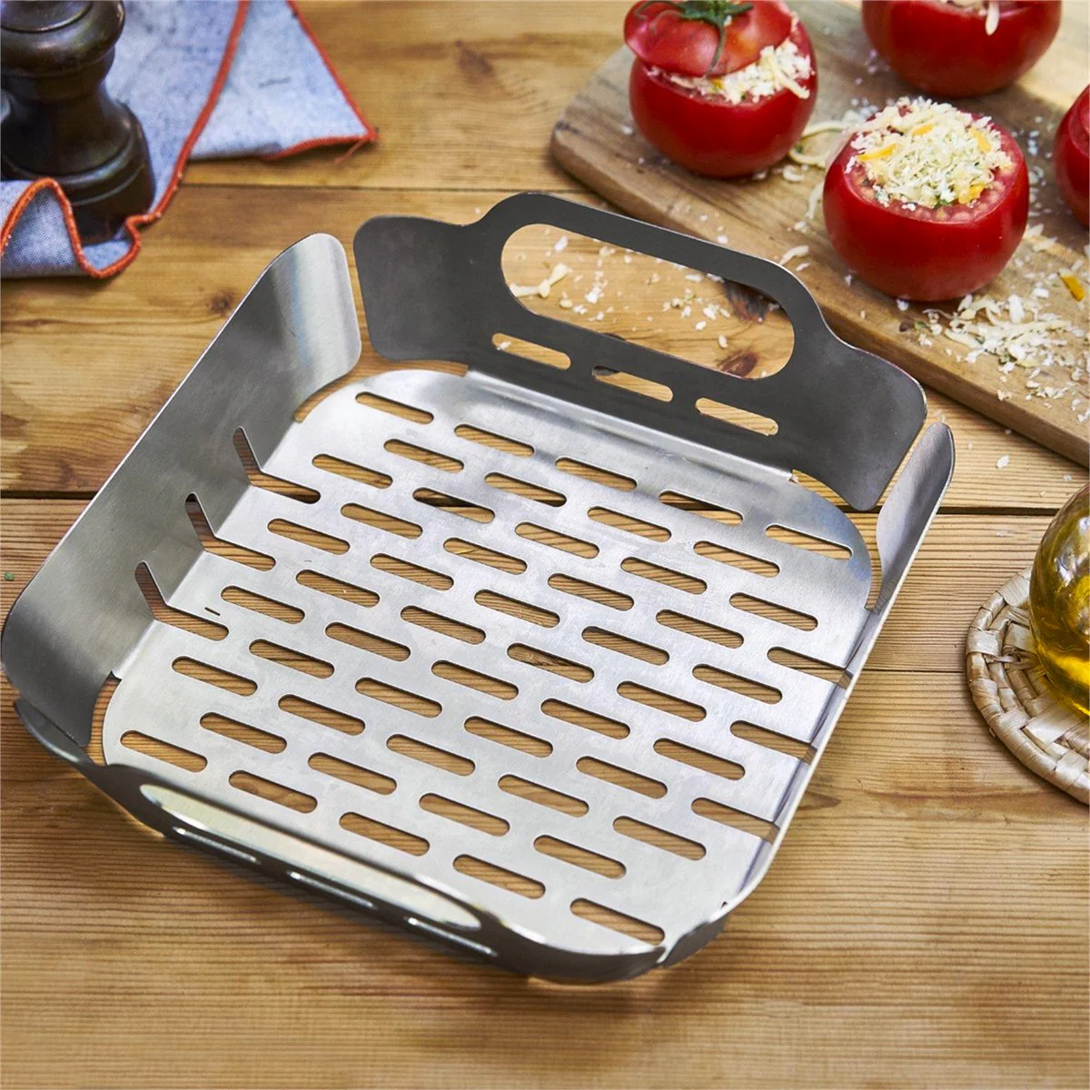 Matador Large BBQ Grill Basket - Stainless Steel - 230mm x 240mm - Easy Cleanup - Image 2