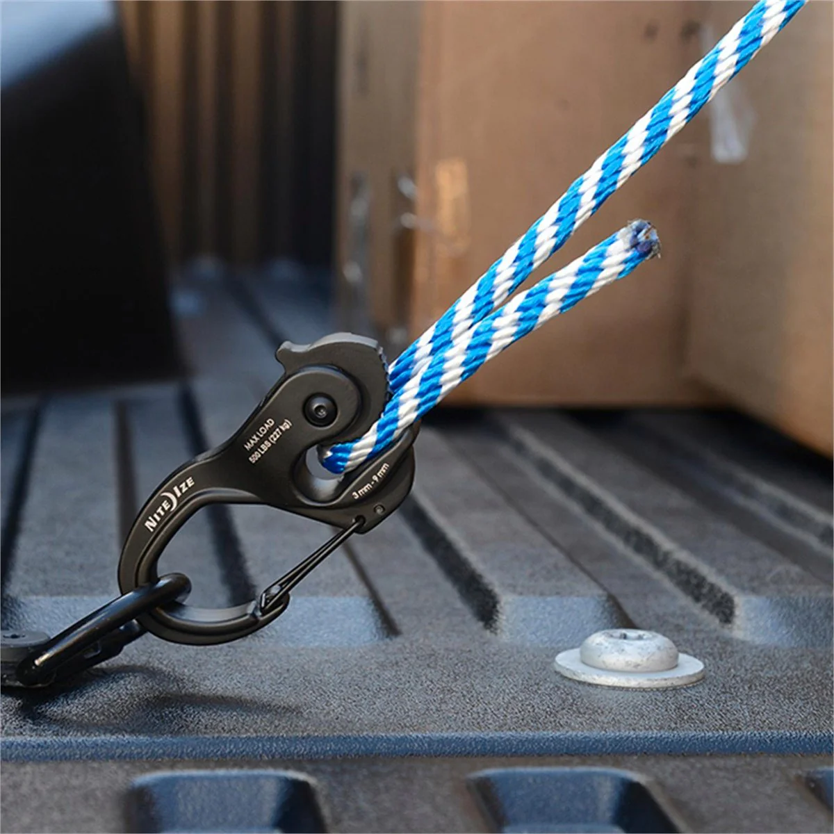 Nite Ize Large Camjam Xt Aluminium Rope and Cord Tighteners - 500 lbs - Black - Image 2