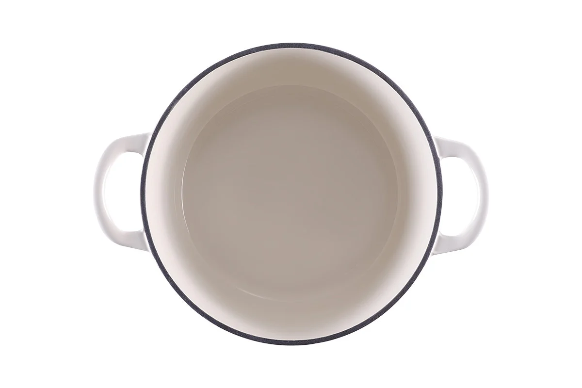 Ovela 5.6L White Cast Iron Round Casserole for Hearty Family Meals - Image 10