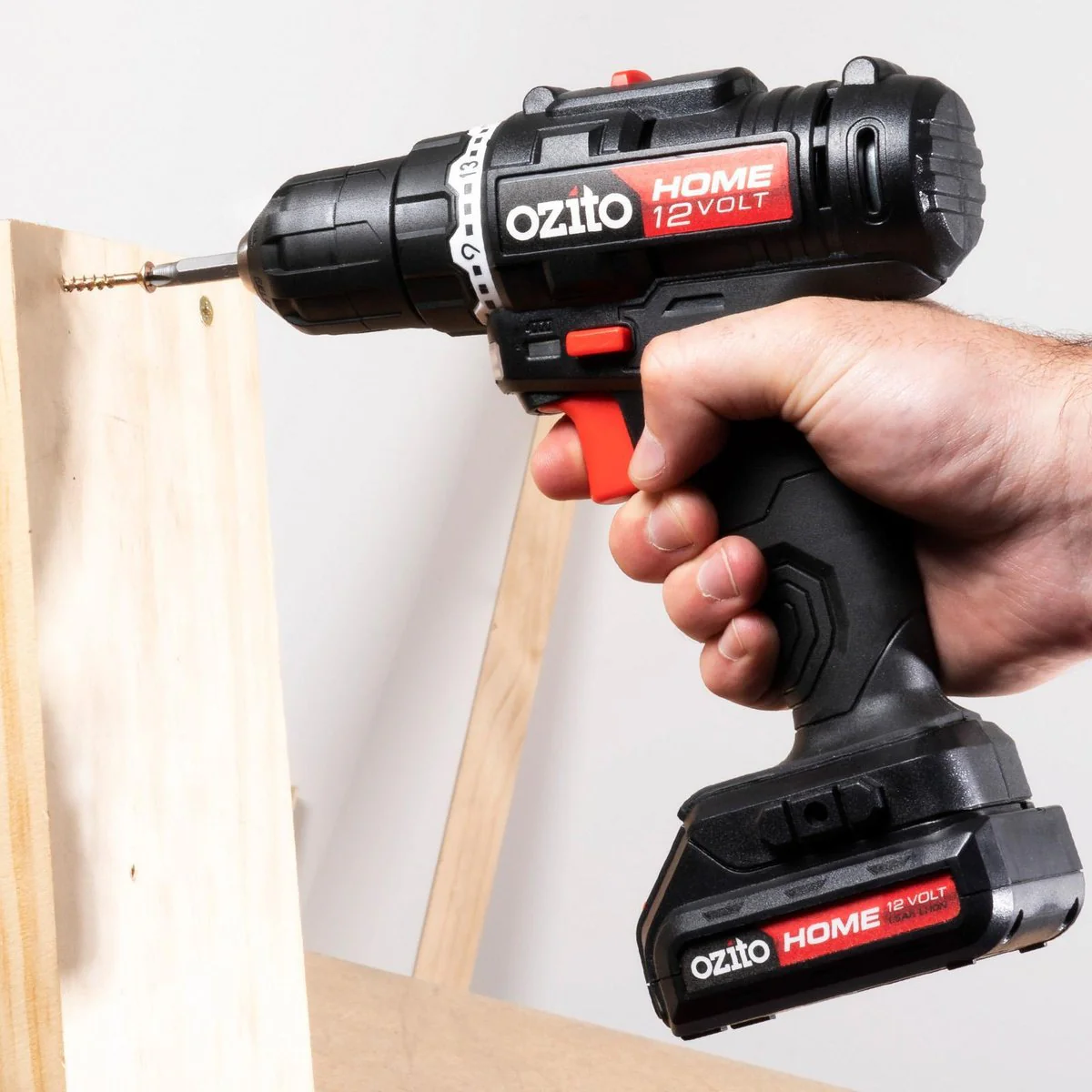 Ozito 12V Cordless Drill Driver Kit - 1.5Ah Battery - Compact - Black & Red - Image 5