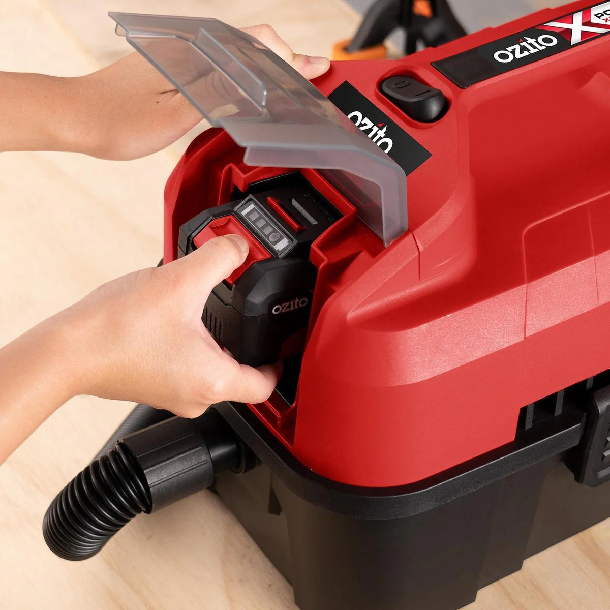 Ozito PXC 18V Cordless Wet and Dry Vacuum Inflator 10L - Red Black Silver - Image 4