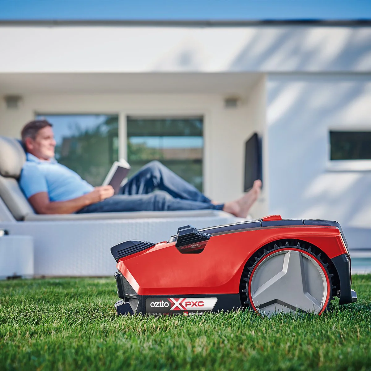 Ozito PXC 18V Brushless FREELEXO CAM Robot Lawn Mower 4.0Ah Kit - 500m² - Image 2