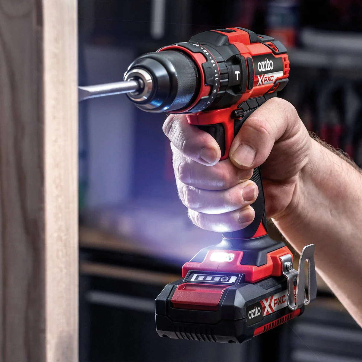 Ozito PXC 18V Hammer Drill Kit PXHDK 250 - 2.5Ah Battery - 13mm Chuck - Lightweight - Image 3
