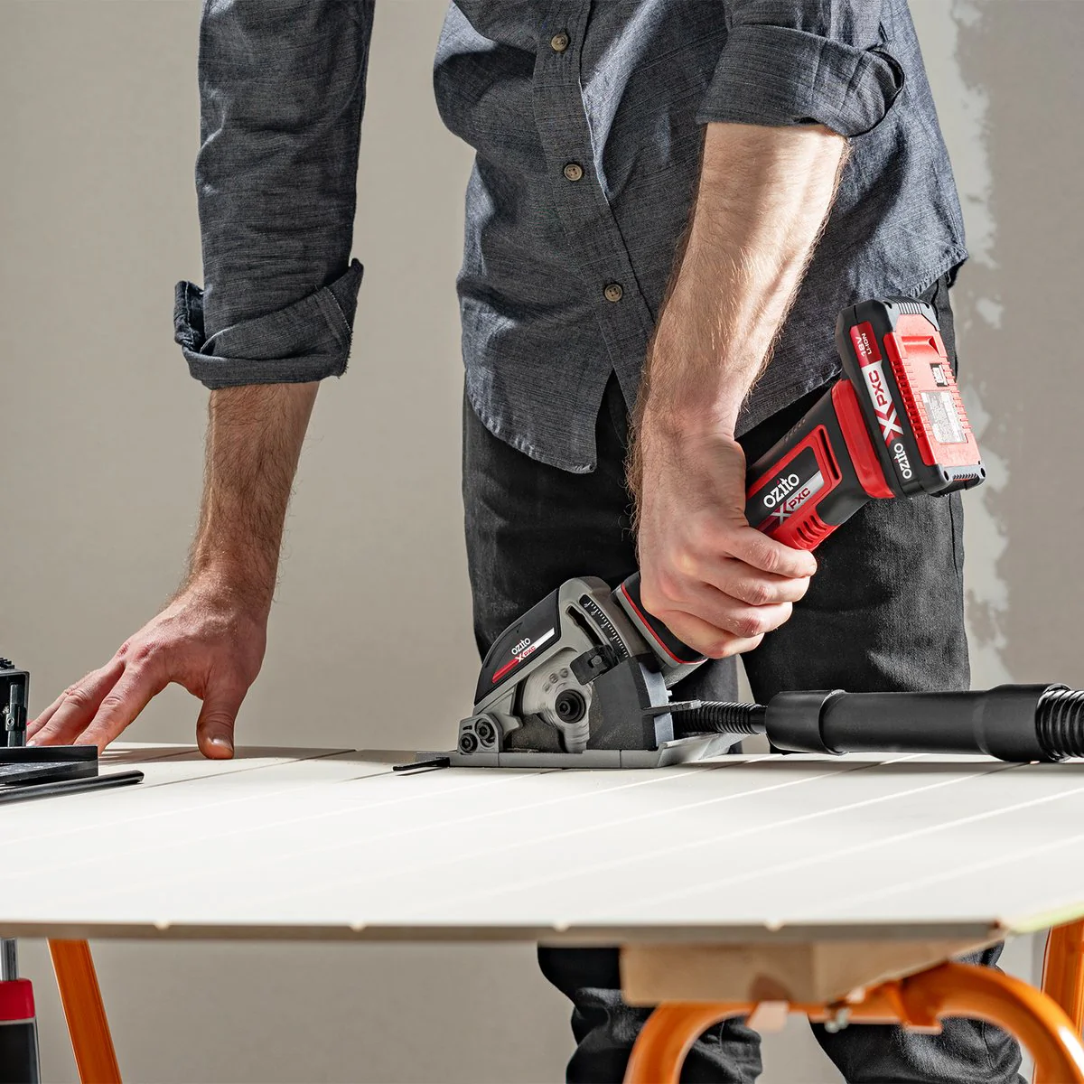 Ozito PXC 18V Plunge Saw - 89mm - Adjustable Depth, Dust Extraction - Image 5