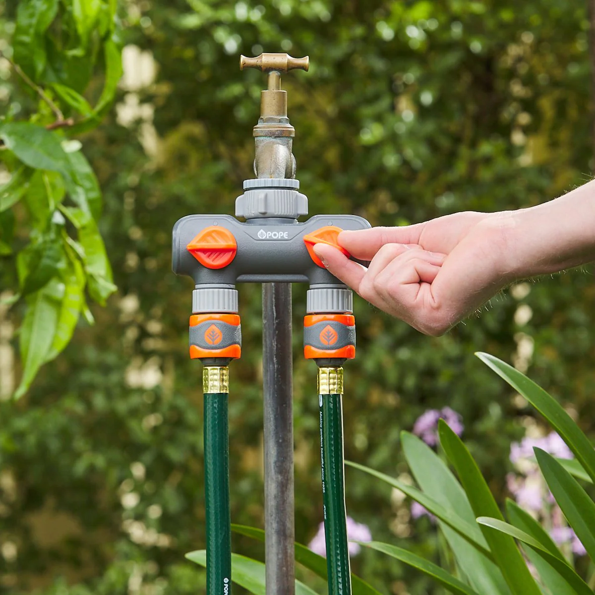 Pope 2 Way Tap Outlet - Dual Watering Device - 12mm Snap-On Outlets - 145mm x 415mm x 80mm - Image 3
