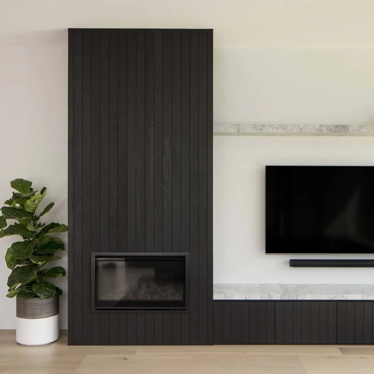 Porter S Paints 1L Palm Beach Black Timber Stain - Water-Based - Charcoal Black - Low VOC - Image 2