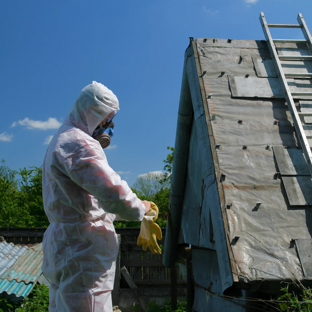 Pro Val Disposable Coverall XL - Single Layer Non-Woven Polypropylene - Breathable Protection - Image 2