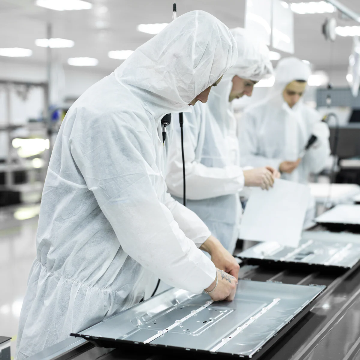 Pro Val Disposable Coverall XL - Single Layer Non-Woven Polypropylene - Breathable Protection - Image 3