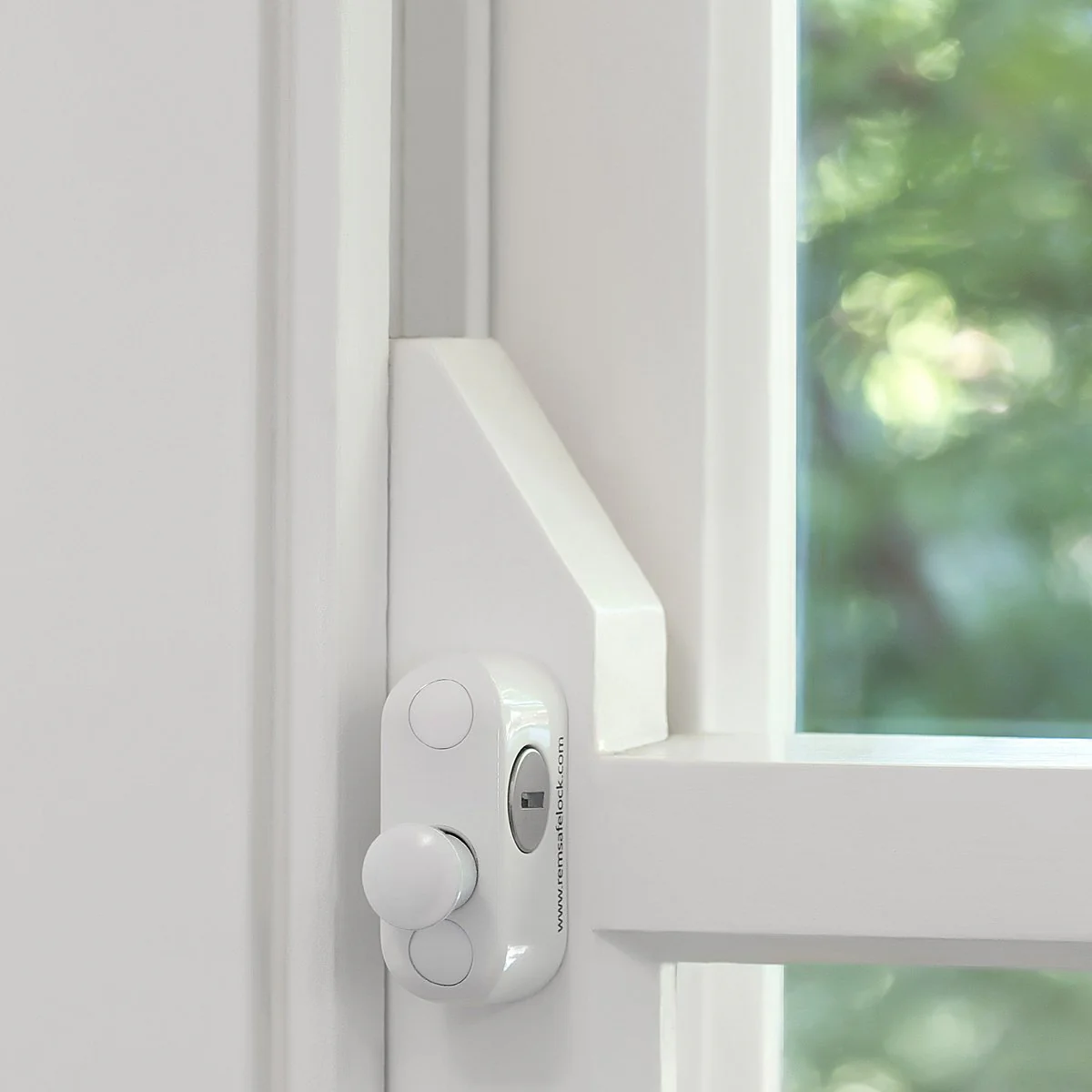 Remsafe Multi Bolt - 21mm - White Powdercoat Steel - Lockable - Image 3