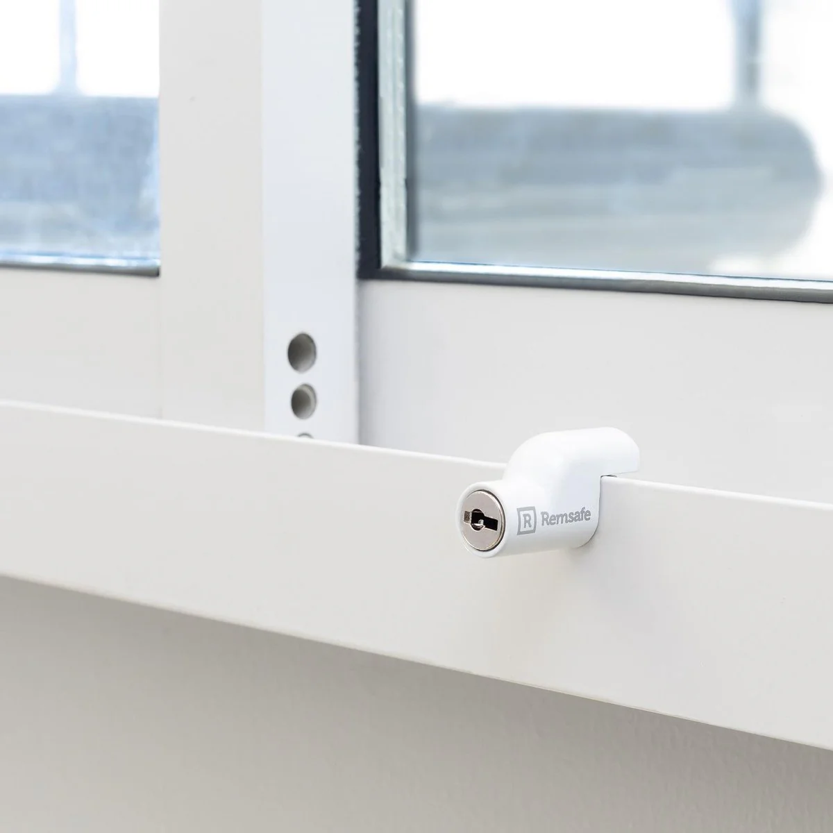 Remsafe White Venlock VL2 Window Restrictor - 15mm x 25mm x 35mm - Safety Lock - Image 2