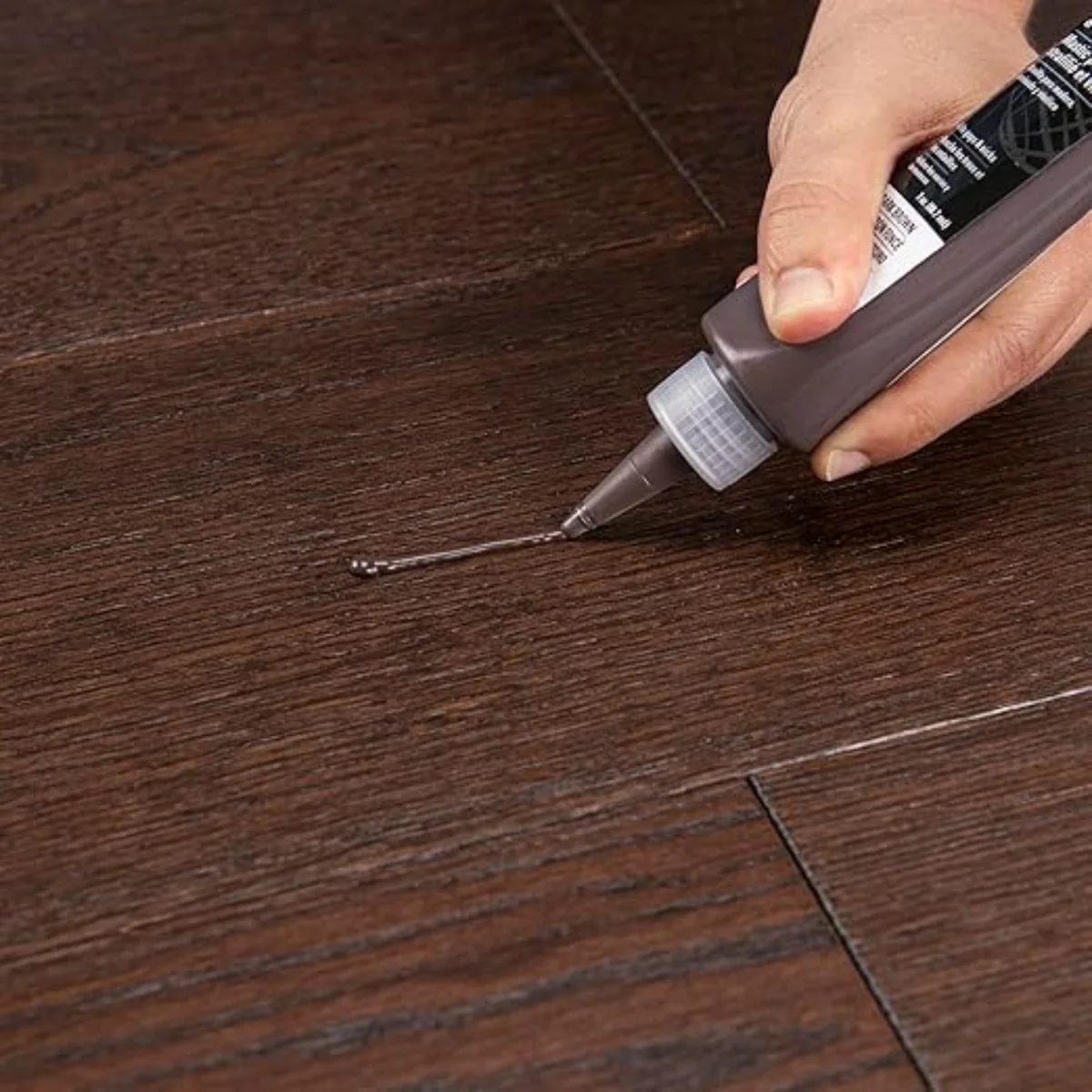 Roberts Quick Repair Floor Putty - Acrylic - Dark Brown - 88ml - Fast Drying - Image 2