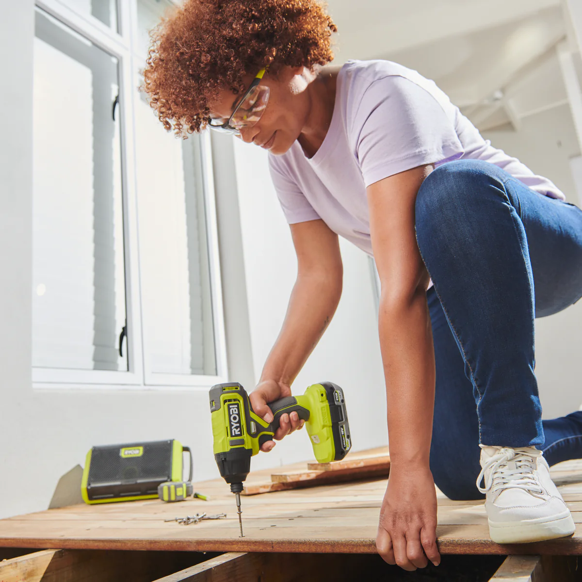 Ryobi 18V ONE+ 4-Piece Kit R18X4C1422B - Drill Driver, Impact Driver, Grinder, Saw - 585mm x 295mm x 225mm - Image 3