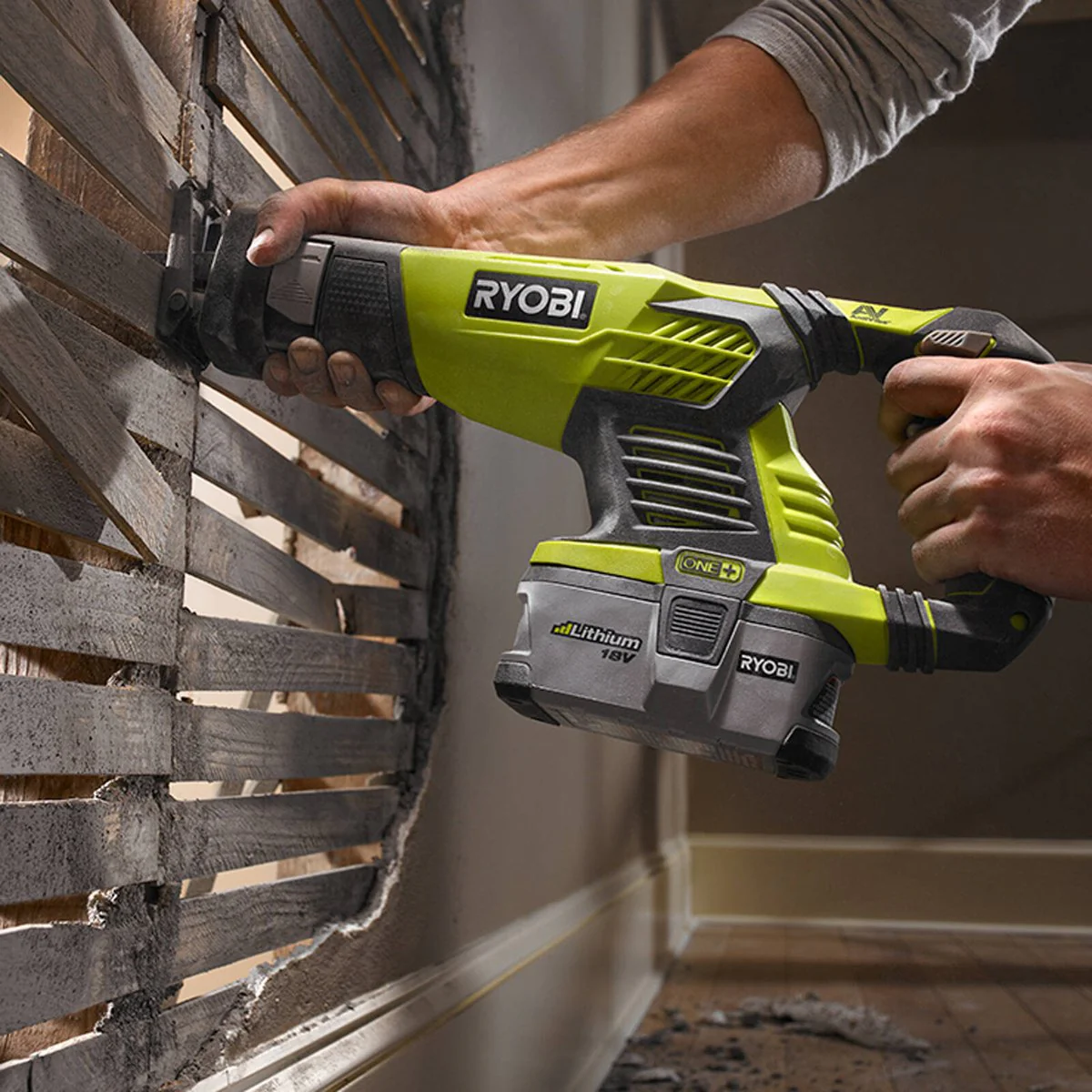 Ryobi 18V ONE+ Compact Reciprocating Saw 4Ah Kit - 22mm Stroke Length - Lightweight - Image 2