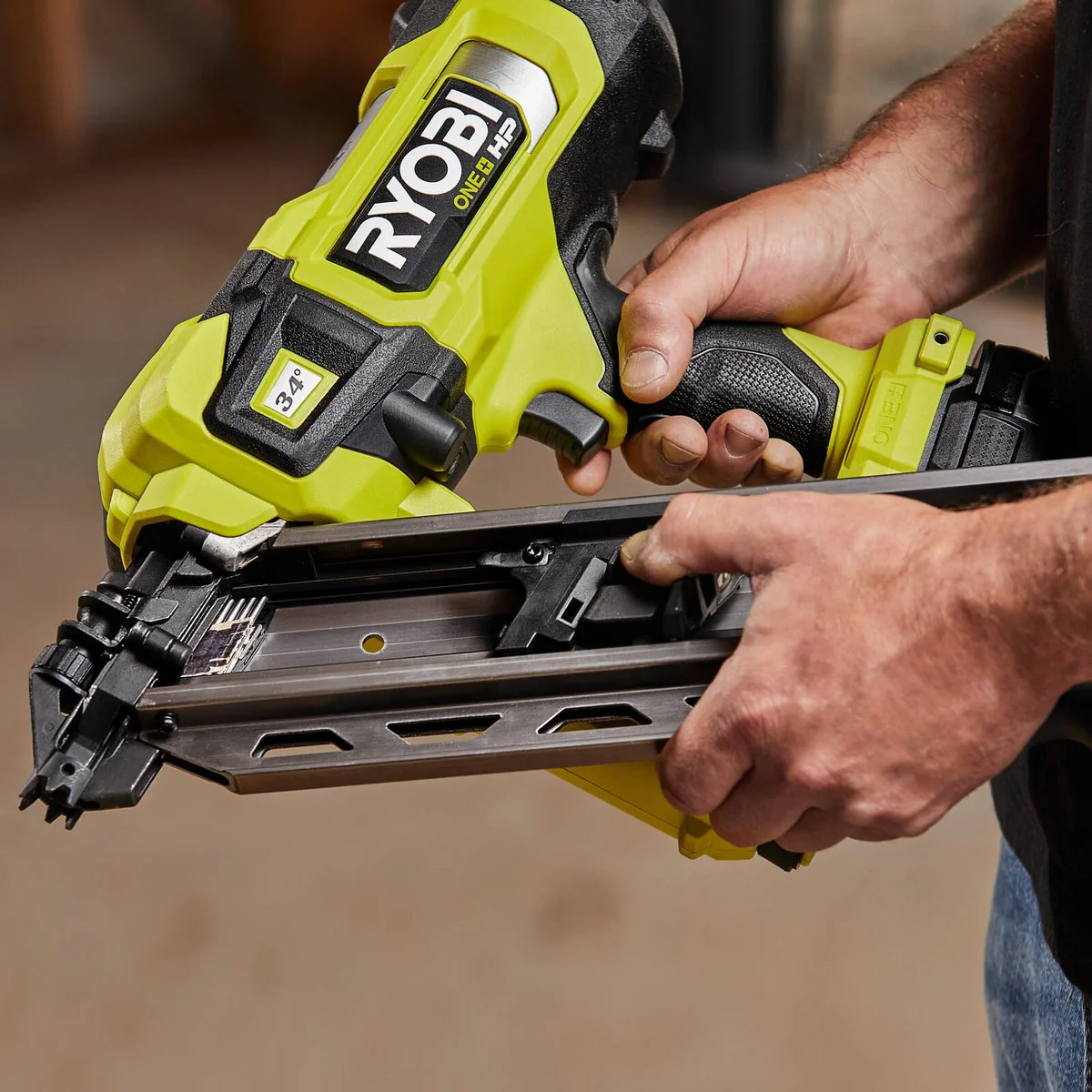 Ryobi 18V ONE+ HP Brushless AirStrike Framing Nailer 30-34° - 4Ah Kit - Cordless - Image 2