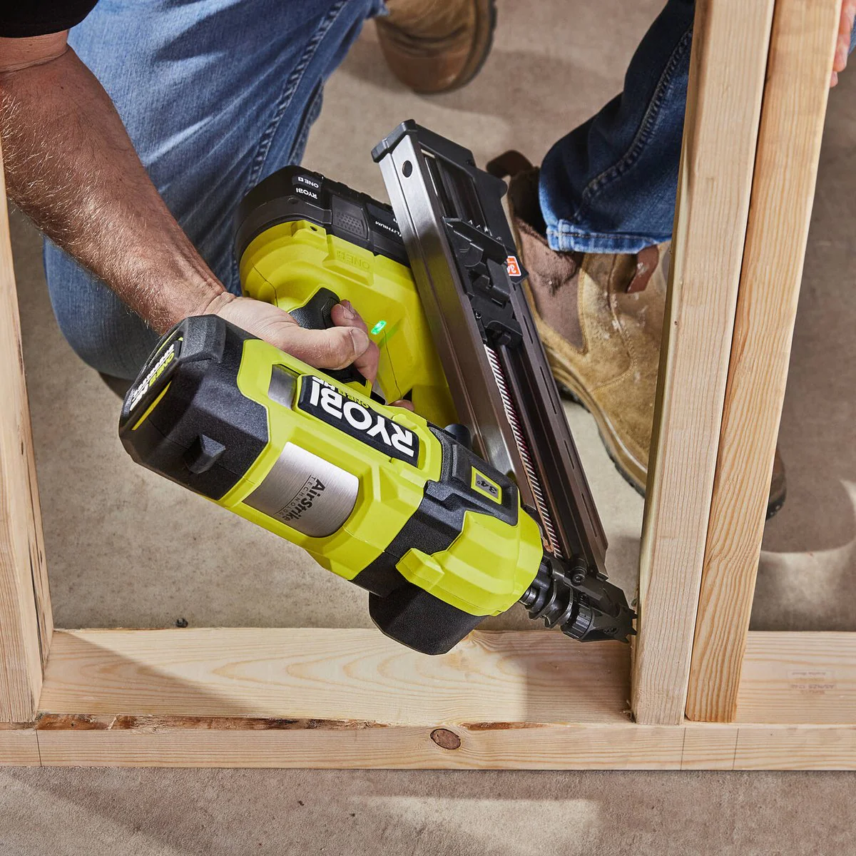 Ryobi 18V ONE+ HP Brushless AirStrike Framing Nailer 30-34° - 4Ah Kit - Cordless - Image 3