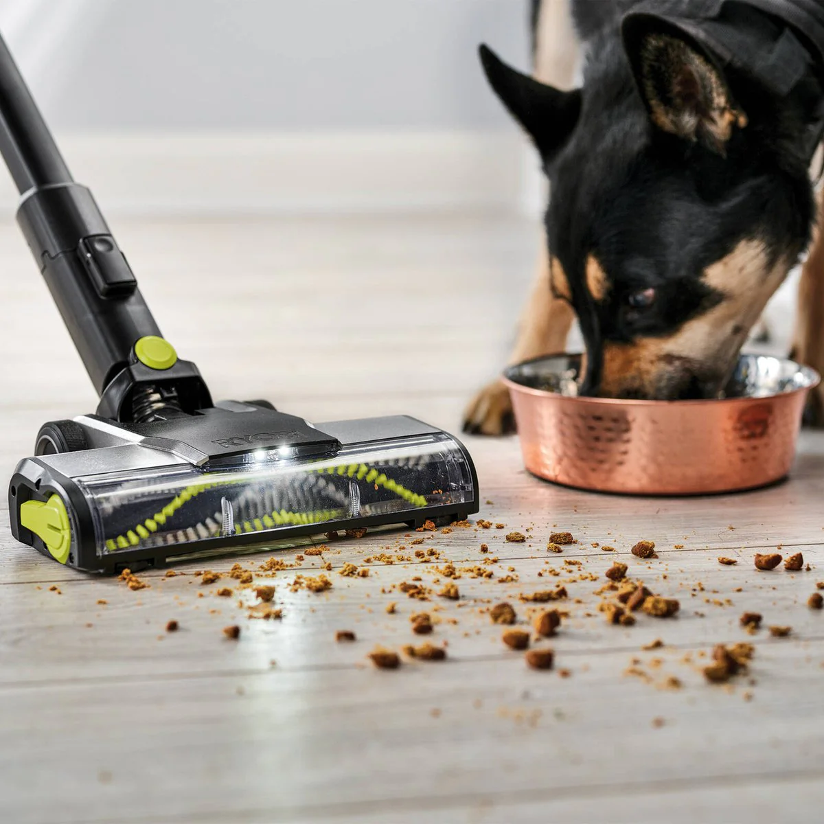 Ryobi 18V ONE+ HP Brushless Stick Vacuum 4Ah Kit - 800ml - Black - Cyclonic Filtration - Image 5
